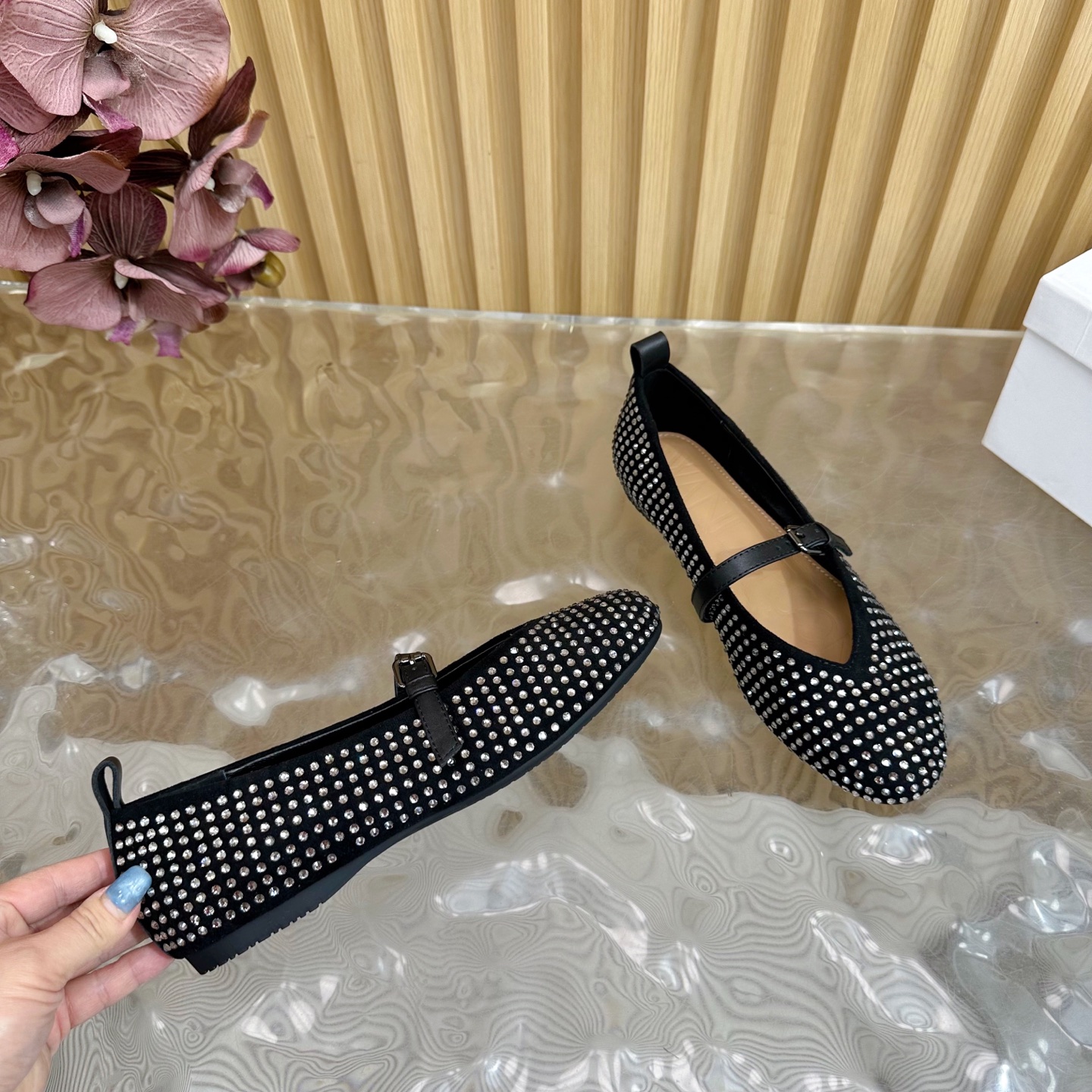 Review: High-Quality Mary Jane Shoe with Unique Design and Comfortable Fit - 图片 7