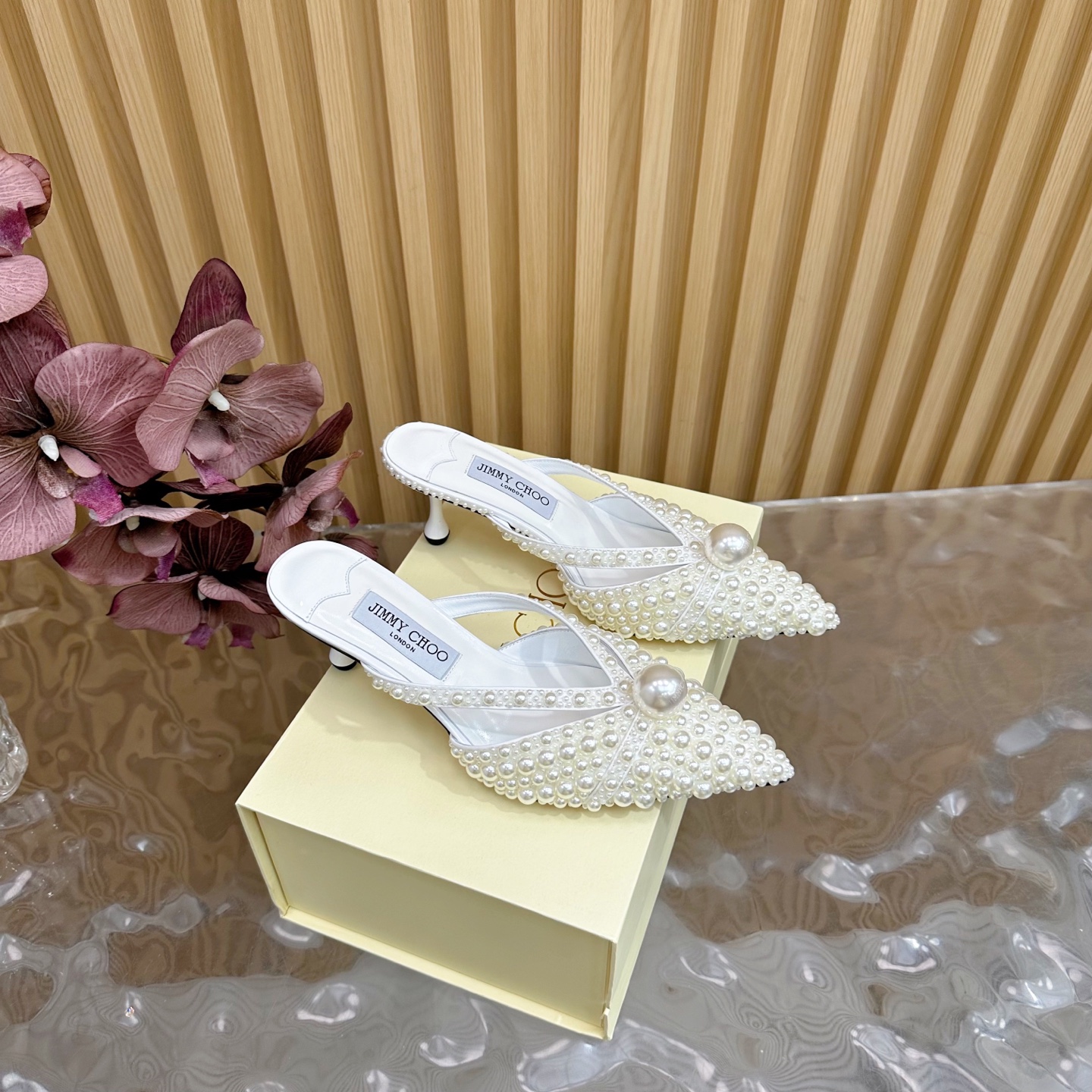 NO:405951,SSJIMMY CHOO Dinner High Heel Sandals/Single Shoes ——————————————————————————————————————————————————————————————————————————————————————————————————————————————————————————————————————————————————————————————————————————————————————————————————————————————————————————————————————————————————————————————————————————————————————————————————————————————————————————————————————————————————————————————————————————————————————————————————————————————————————————————————————————————————————————————————————————————————————————————————————19860909SSJIMMY CHOO 晚宴高跟凉鞋/单鞋 ——————————顶级版本 澳大利亚尖头 圆头系列、简直是美上天了,爱上优雅、爱上俏皮的未来感,光看一眼便想马上拥有,但一双精致的高跟鞋确是可以想想滴～ 系列专为超凡绝伦、无所谓的女士而设计,从而打造出别致的整体效果,Jimmy Choo 设计出激发女性一往无前的产品彰显魅力 1面料:烫钻 2内里 羊皮内里 超级柔软细腻 3大底 进口意大利原色牛皮底 4码数 35一39（40、41.42定制),高跟鞋凉鞋,jimmy choo,sandals,high heels,cowhide,sheepskin,Women's Shoes