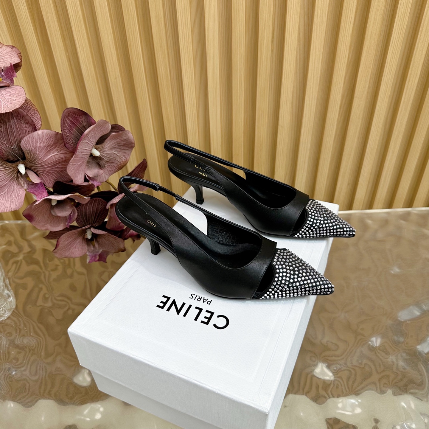 NO:442357,Celine Silin Spring and Summer Arc de Triomphe Fashion High Heels Soft foot-exposed design —————————————————————————————————————————————————————————————————————————————————————————————————————————————————————————————————————————————————————————————————————————————————————————————————————————————————————————————————————————————————————————————————————————————————————————————————————————————————————————————————————————————————————————————————————————————————————————————————————————————————————————————————————————————————————————————————————————————————————————————————————19860909Celine思琳春夏凯旋门时装高跟鞋 柔美的露脚设计 ——————————— 上脚真的超级显瘦超级美 C家特定的精致凯旋门logo 好看到爆 鞋面原版小牛皮/真丝/漆皮 内里/垫脚采用顶级混种羊皮 意大利真牛皮鞋底 跟高6cm Size35-40,高跟鞋凉鞋,celine,chanel,sandals,high heels,cowhide,sheepskin,real silk,Women's Shoes