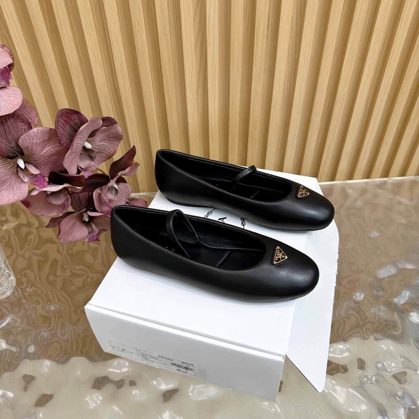 NO:442644,High-version | Prada 5 new products, new style of Mary Jane sandals/single shoes in the counter, new series ——————————————————————————————————————————————————————————————————————————————————————————————————————————————————————————————————————————————————————————————————————————————————————————————————————————————————————————————————————————————————————————————————————————————————————————————————————————————————————————————————————————————————————————————————————————————————————————————————————————————————————————————————————————————————————————————————————————————————————————————19860909高版本 | Prada 5 新品 专柜新款玛丽珍凉鞋/单鞋 系列上新 —————配飞机盒 鞋面小牛皮  内里特定混种羊皮内里 大底原版开模橡胶底 鞋码:35-42（40、41、42定制不退换） 原版专柜全套豪华包装,玛丽珍,prada,sandals,mary jane,cowhide,sheepskin,Women's Shoes