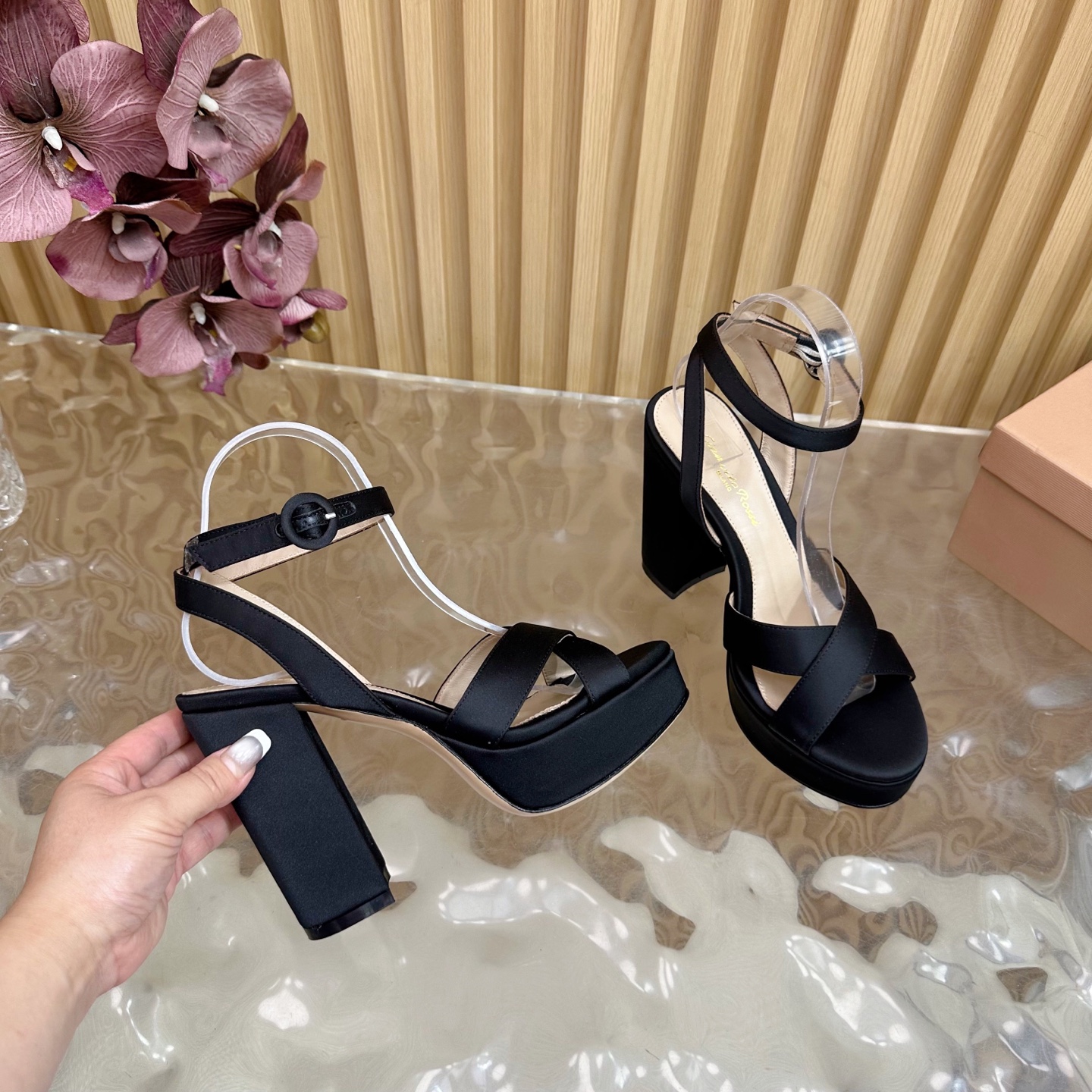 Gianvito Rossi 2025 High-Heavy Sandals: Immortal Legend of Fashion - 图片 9