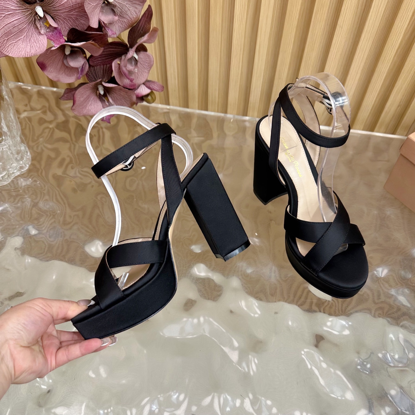 Gianvito Rossi 2025 High-Heavy Sandals: Immortal Legend of Fashion - 图片 8
