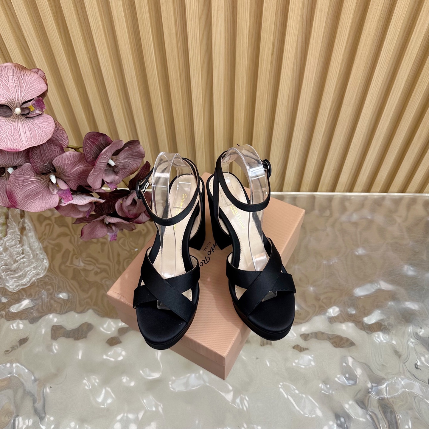 Gianvito Rossi 2025 High-Heavy Sandals: Immortal Legend of Fashion - 图片 4
