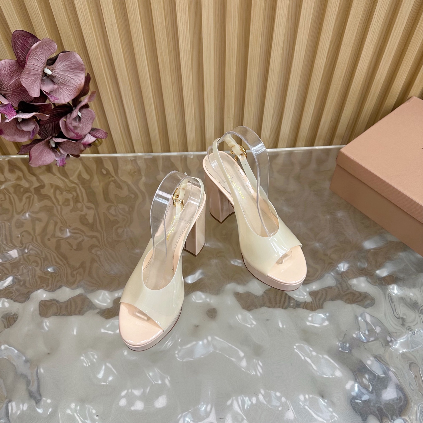 Luxury Gianvito Rossi High-Heavy Sandals: Immortal Legend of Fashion. - 图片 6