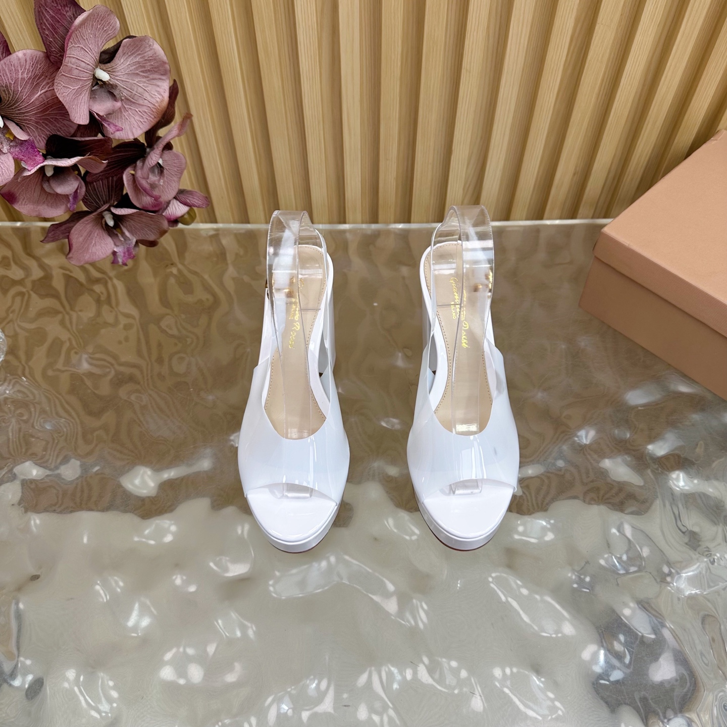 Gianvito Rossi High-Heel Sandals: Immortal Legend of Fashion. - 图片 4