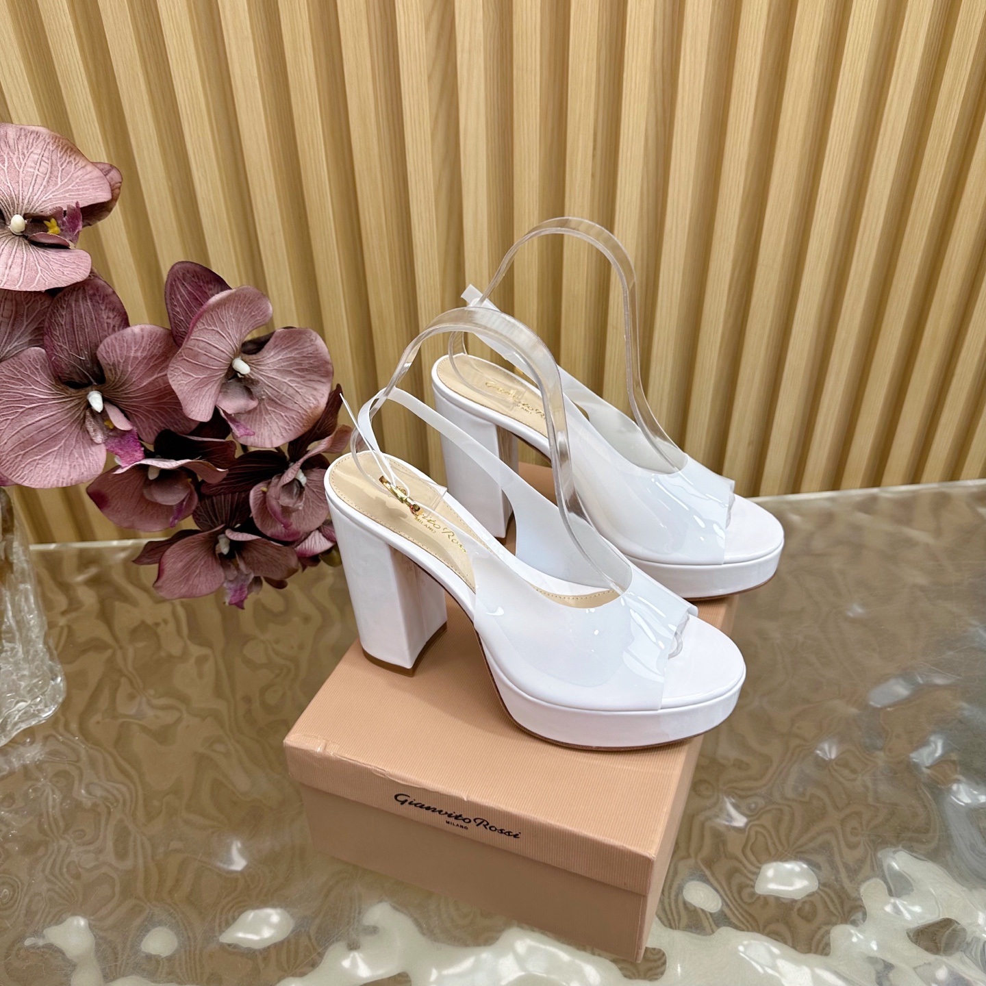 Gianvito Rossi High-Heel Sandals: Immortal Legend of Fashion. - 图片 1