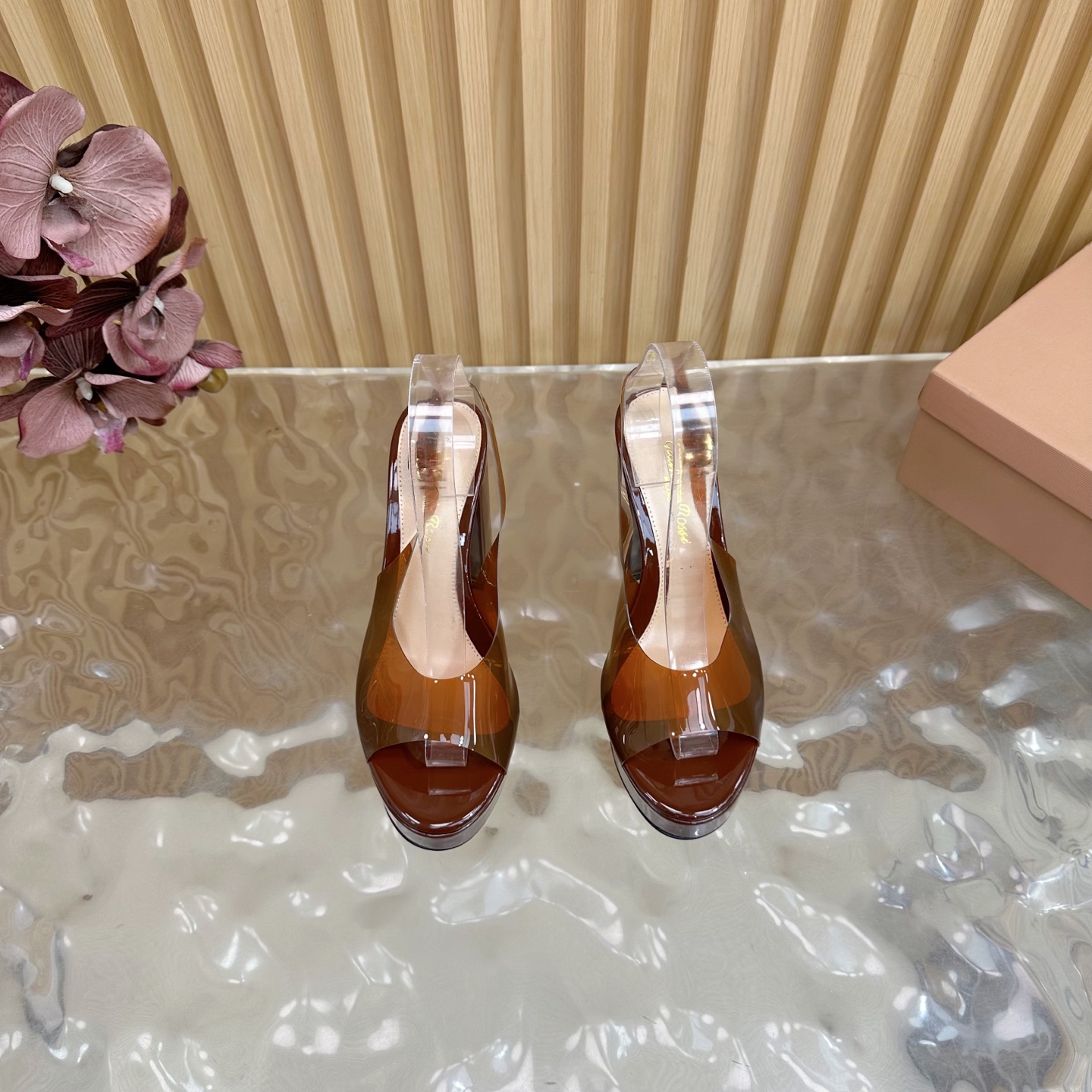Luxury Gianvito Rossi High-Heel Sandals: Timeless Elegance in 2025 Fashionista’s Must-Have. - 图片 5
