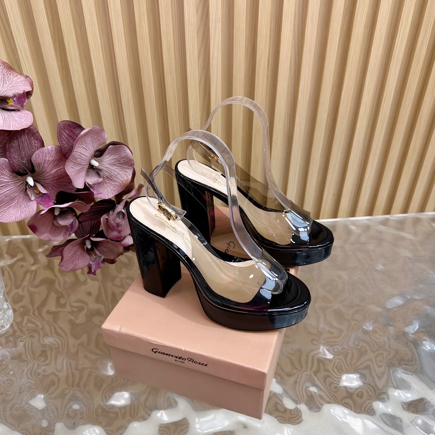 Luxury Gianvito Rossi High-Heel Sandals: Classic Elegance in 2025 Fashion Trend