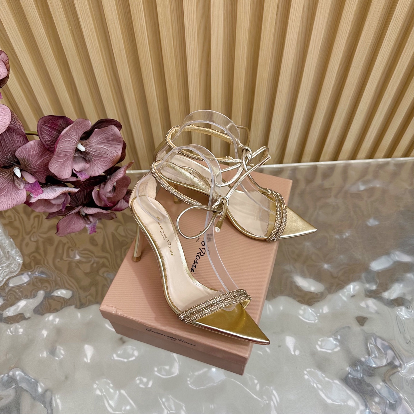 Gianvito Rossi High-Heel Sandals: 2025 Classic Luxury Fashion Investment - 图片 2