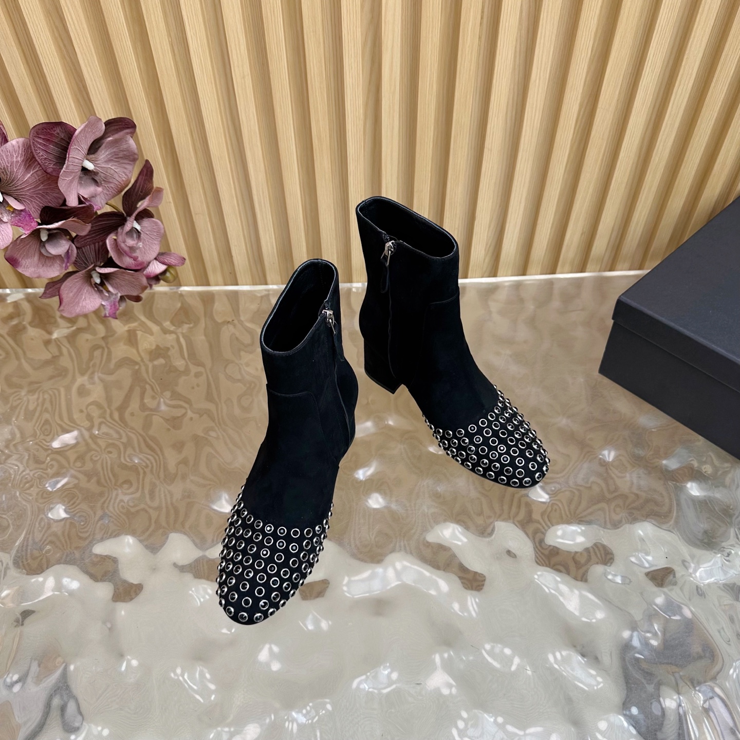 Azzedine Alaia: Fashion’s Last Tailoring King and Shoe Trader - 图片 7