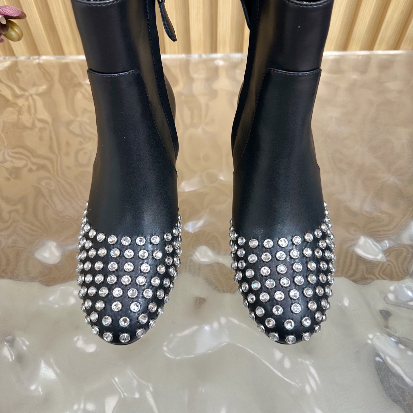 Azzedine Alaia: Fashion’s Last Tailoring King and Shoe Trader - 图片 5