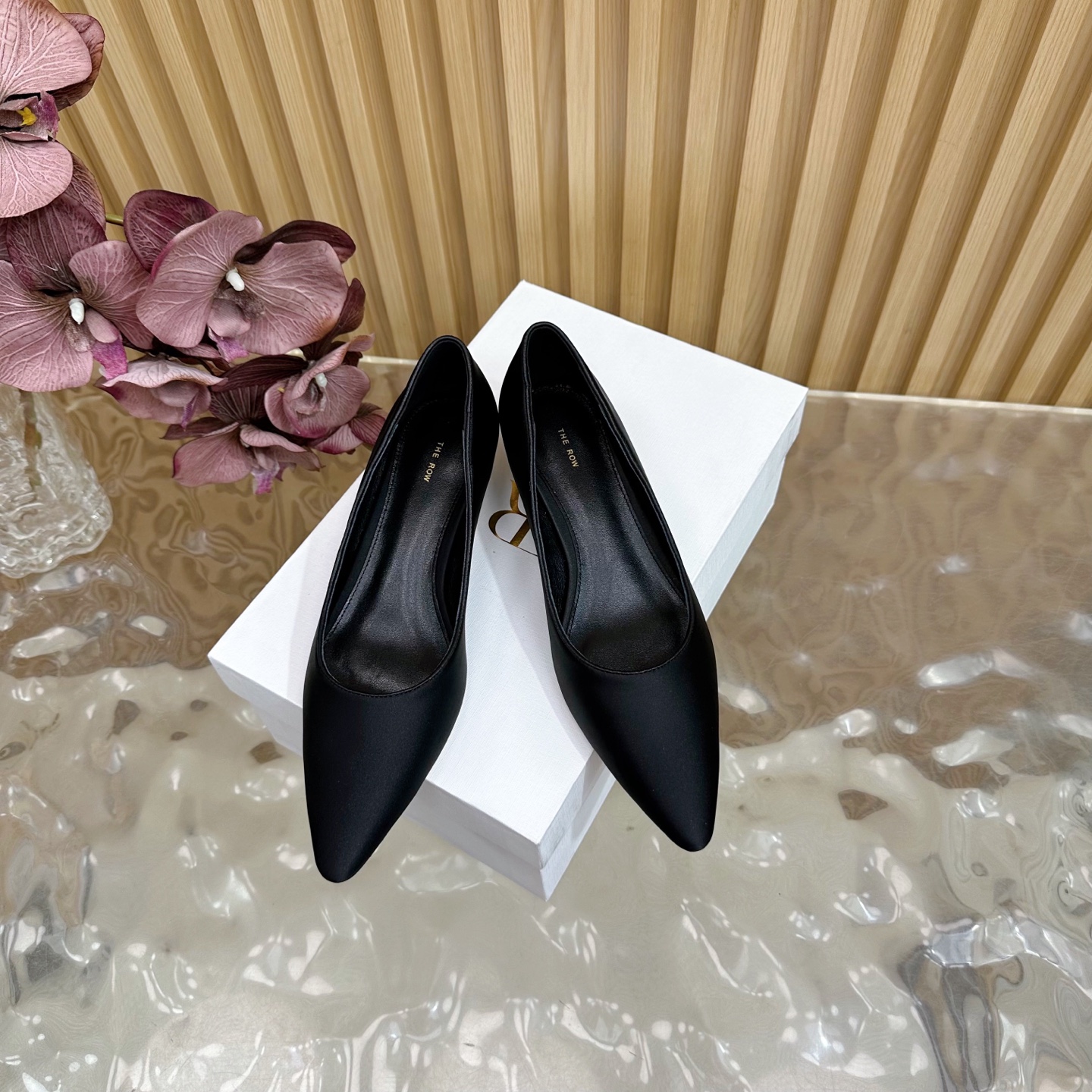 High-quality, Small Crowds: Row25 Spring & Summer Shoe Retrospect – Comfortable, Stylish, Imported Italian Leather. - 图片 3