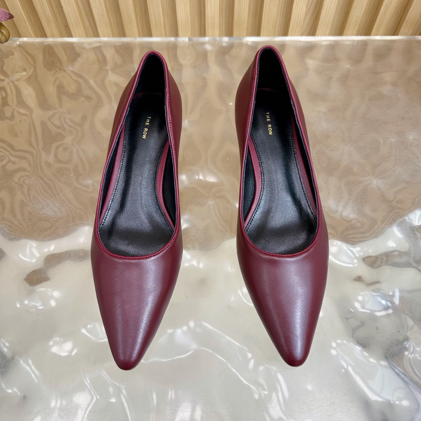 “High-Quality Retro Shoes: Simple, Clean, Comfortable, Imported Leather, Various Sizes Available” - 图片 5