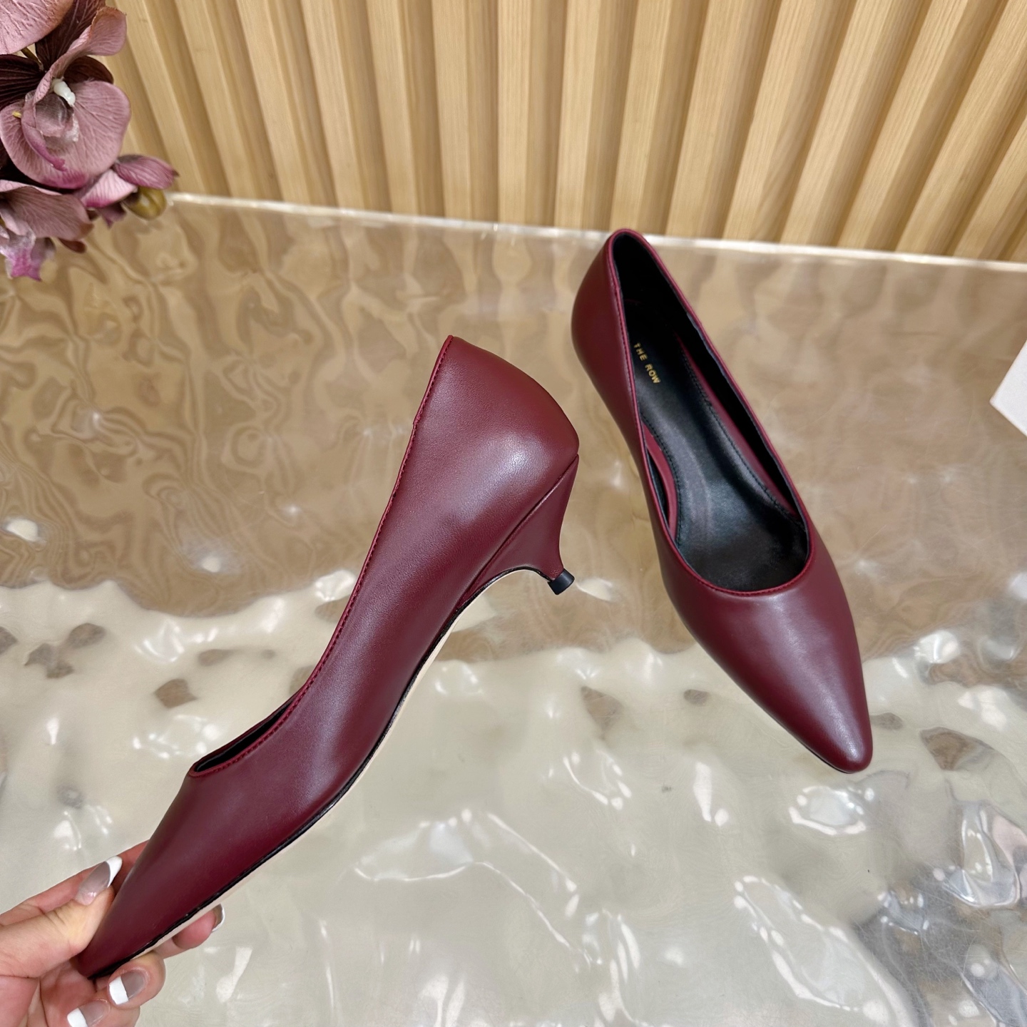 “High-Quality Retro Shoes: Simple, Clean, Comfortable, Imported Leather, Various Sizes Available” - 图片 9