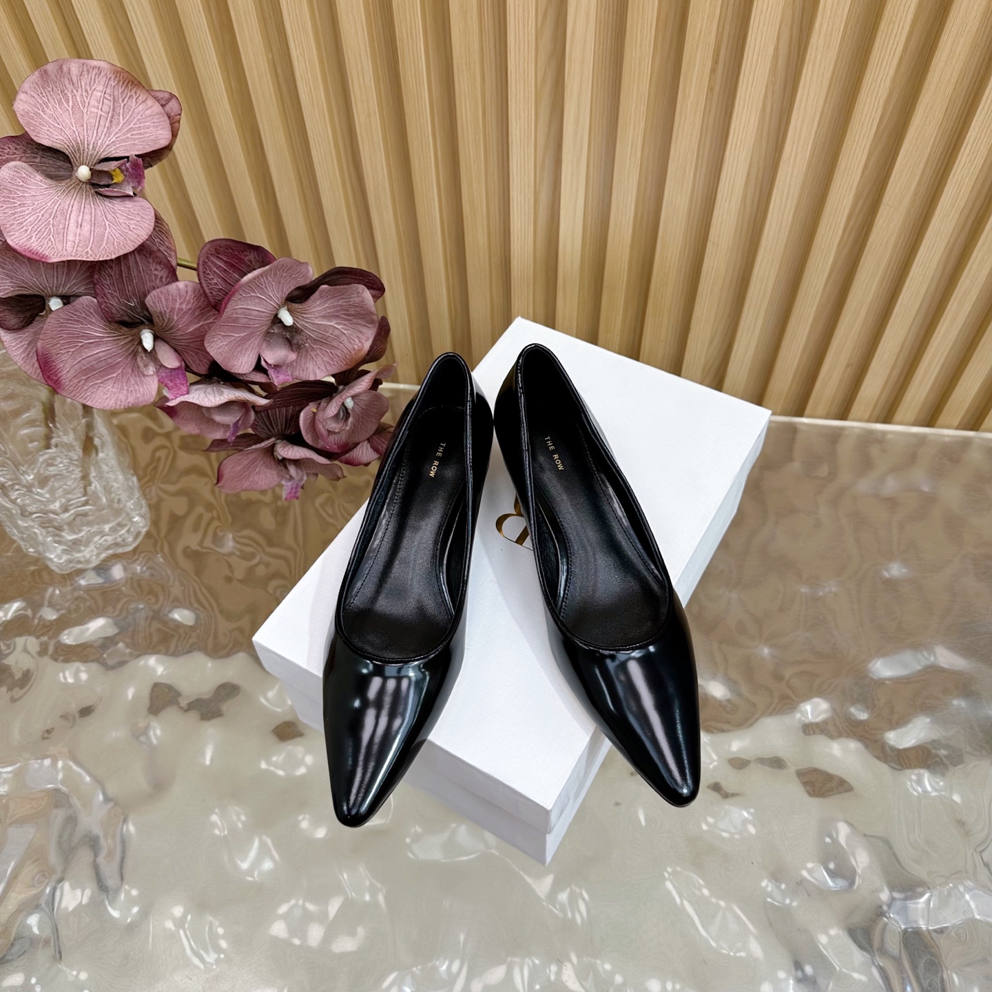 High-quality, small crowds: Row25 Spring/Summer Retrospect Shoes – Comfortable, Stylish, Italian Leather - 图片 3