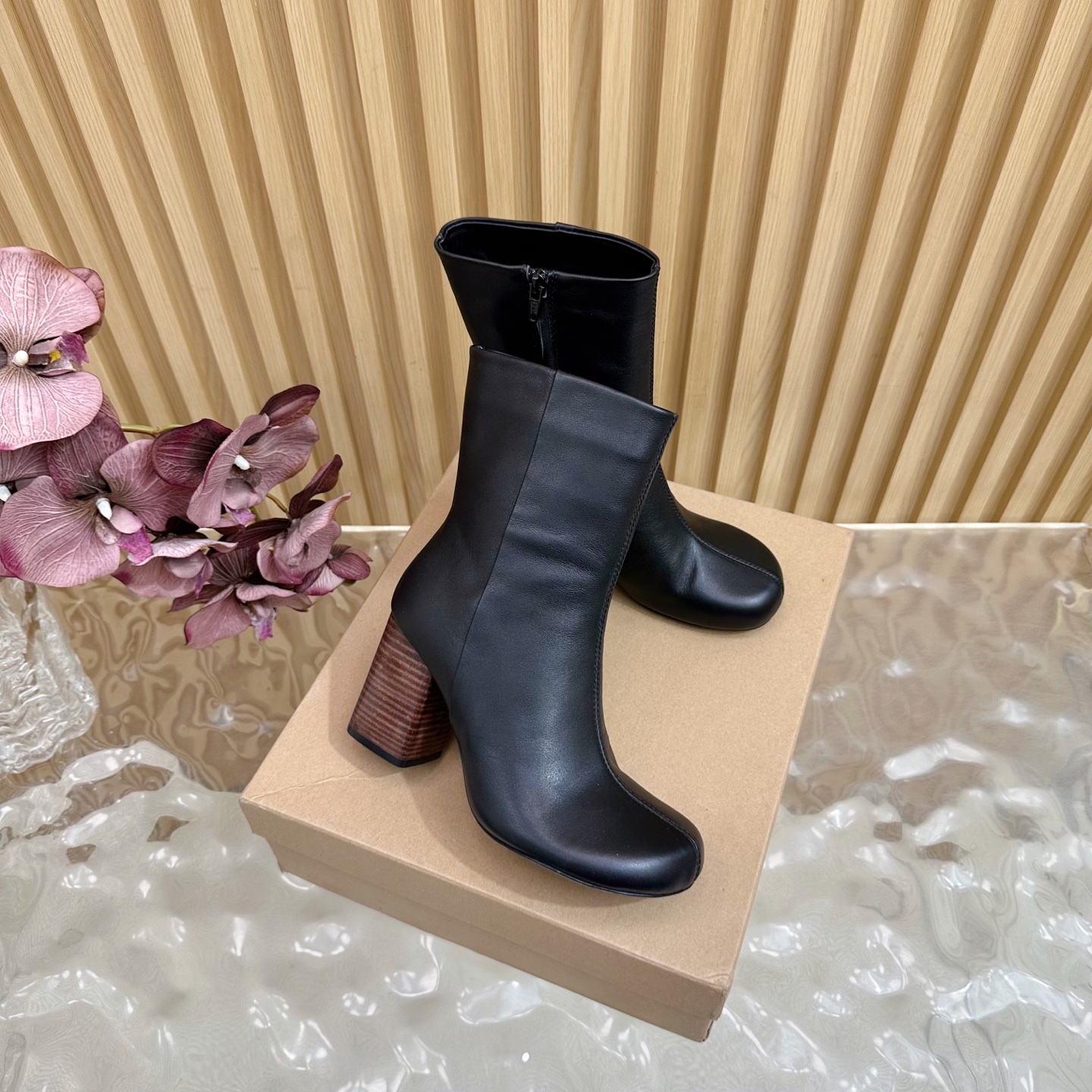 LEMAIRE 25 Shoes: French Elegance and Comfort in Every Step - 图片 2