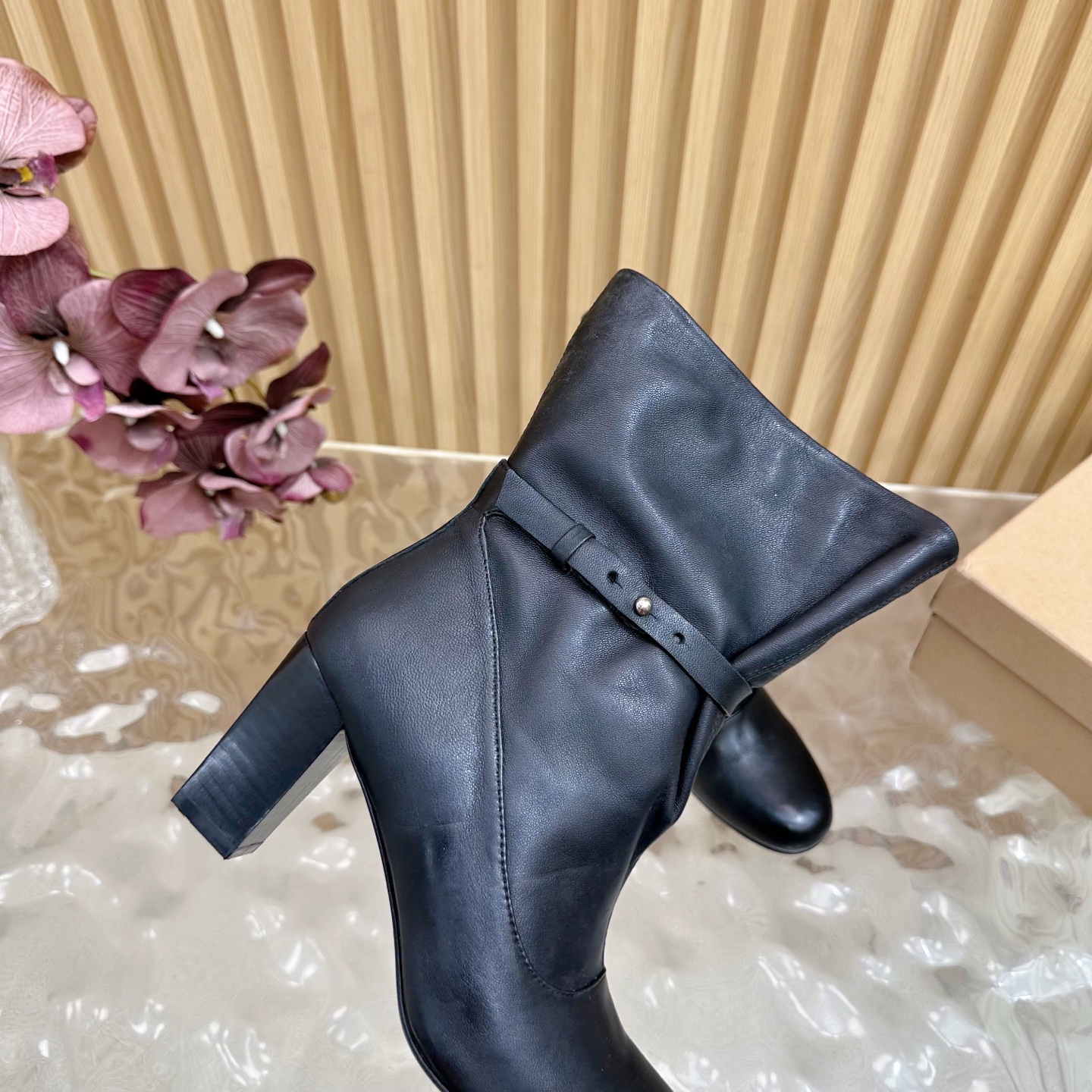 LEMAIRE 25 Shoes: French Elegance and Luxury Comfort in Every Step - 图片 7
