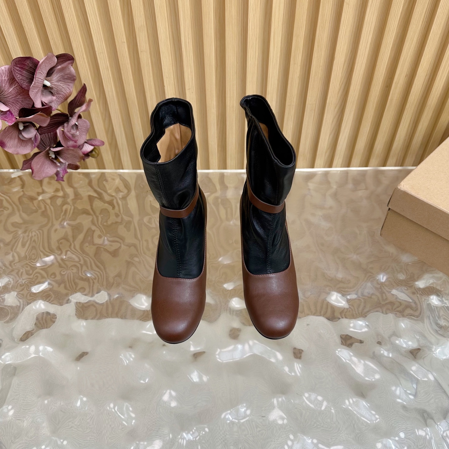 LEMAIRE 25 Shoes: French Elegance and Comfort in Every Step - 图片 4