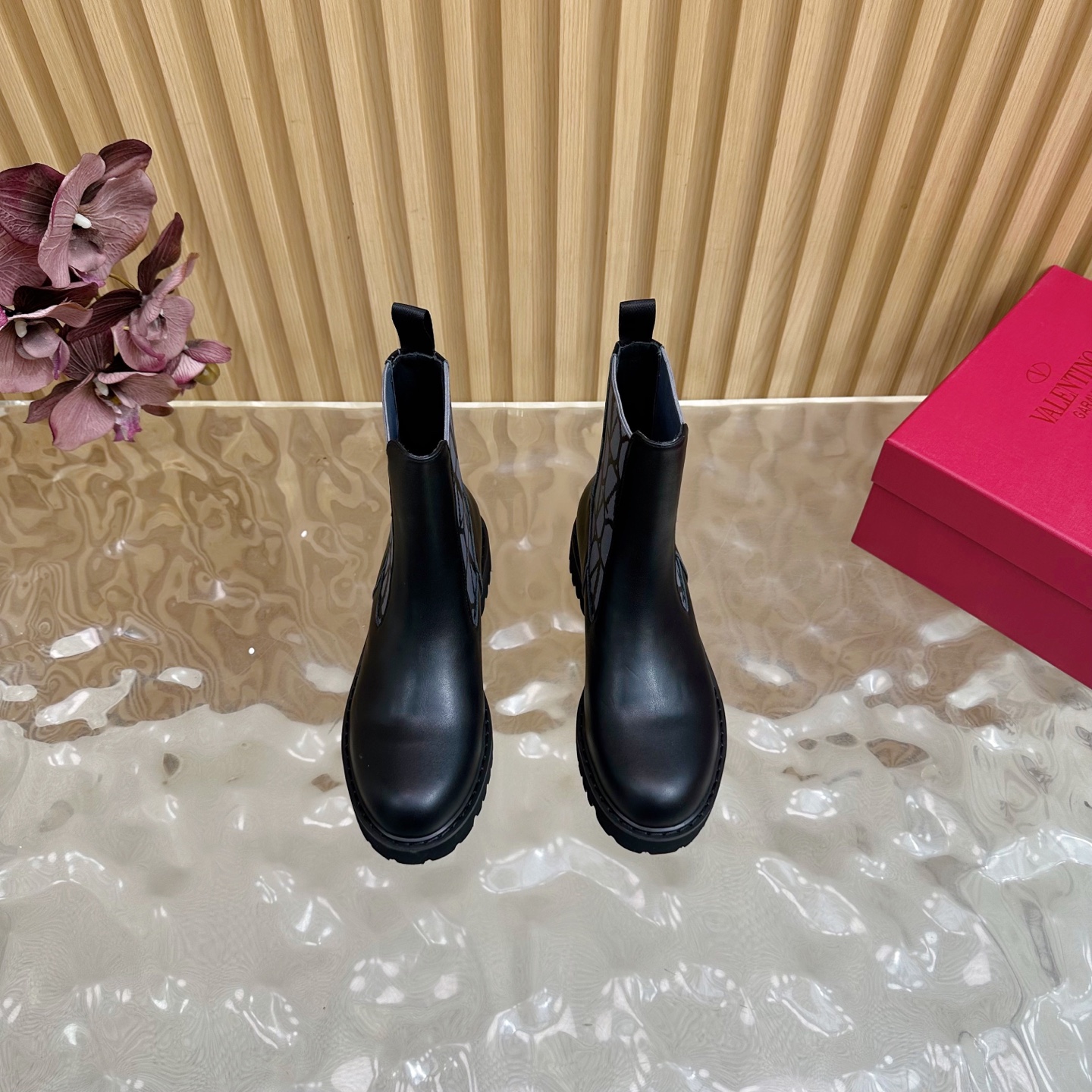 Luxurious 2025 Autumn/Winter Boots: Original Cowhide, Logo-Resistant Rubber Mix, Size 35-140 - 图片 3