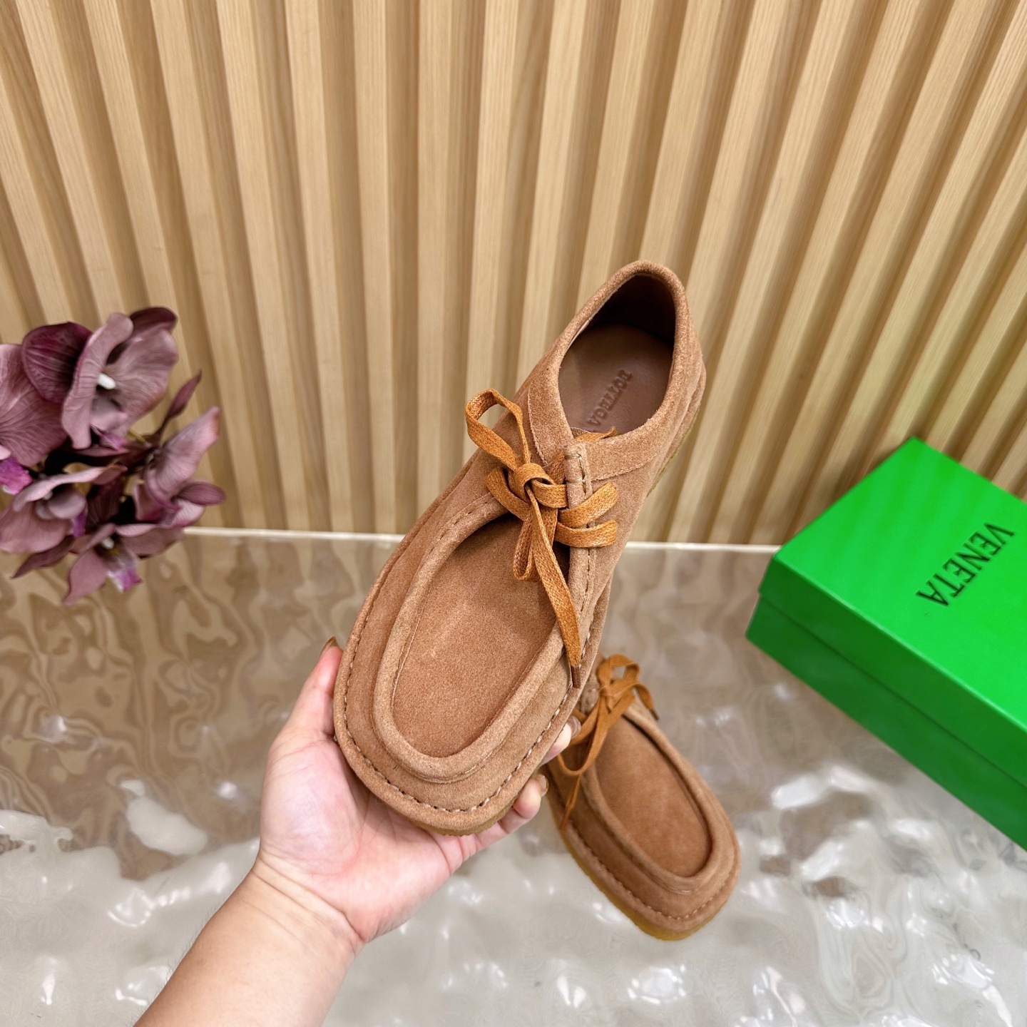 “Bottega Veneta Lufford Shoes: Retro-Inspired Adamo Series for Comfort and Style | Size 35-41” - 图片 7