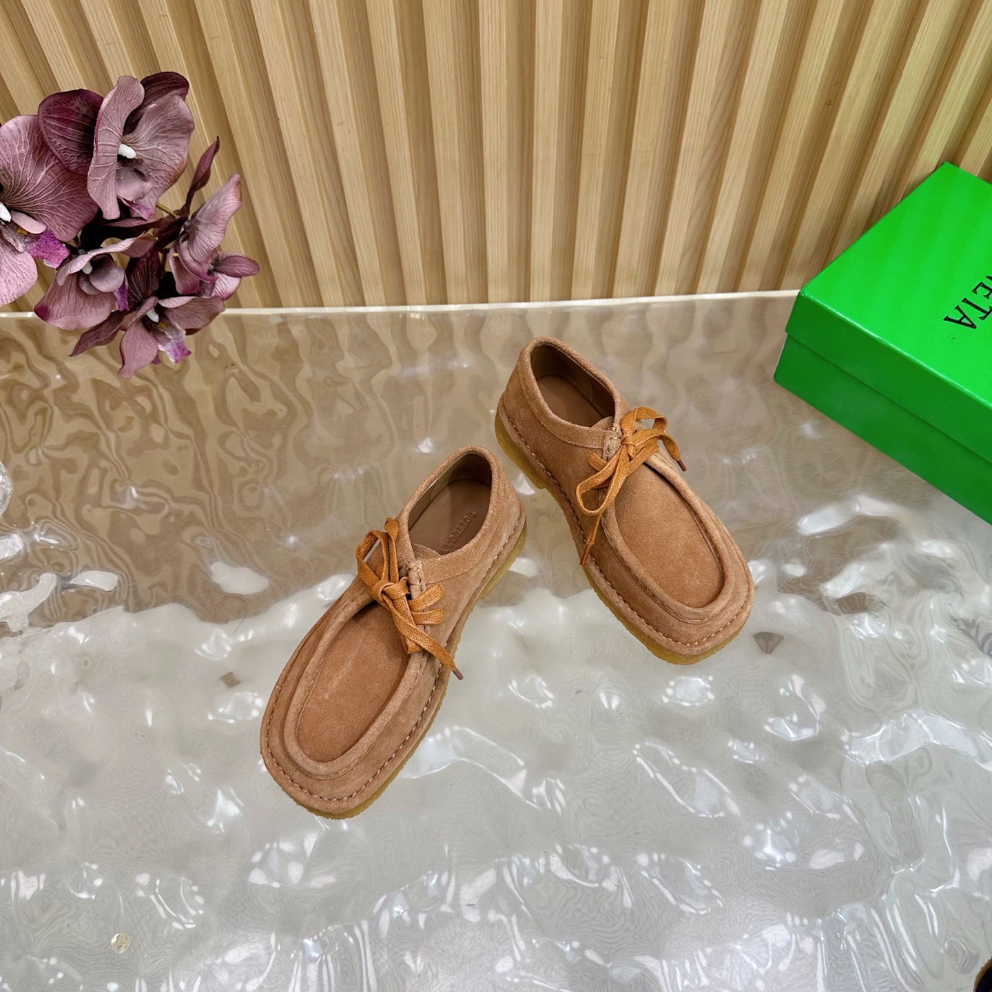 “Bottega Veneta Lufford Shoes: Retro-Inspired Adamo Series for Comfort and Style | Size 35-41” - 图片 5