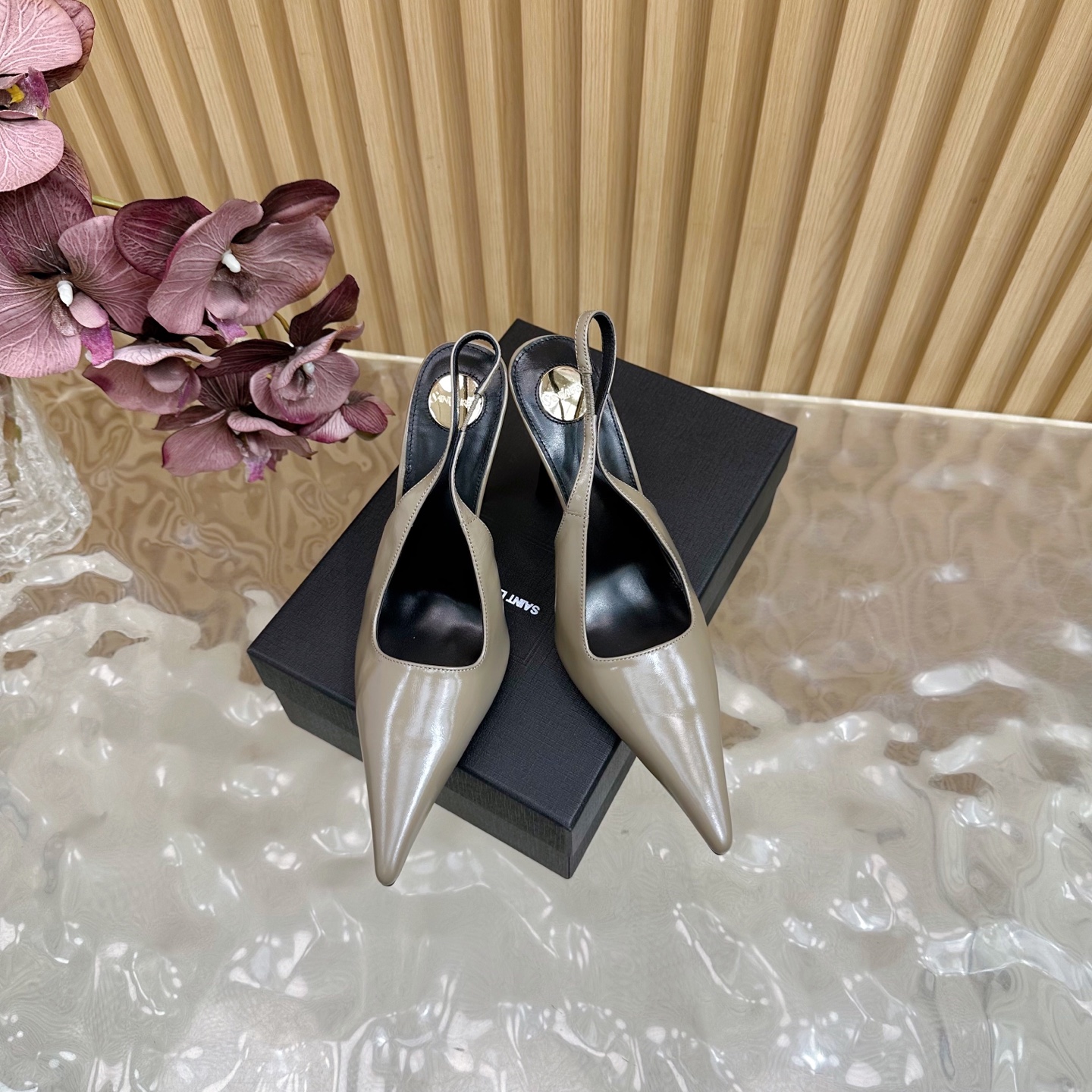 SAINT LAURENT Saint Roland 25ss Heel Heels with Flower Embellishments – Product Details and Features - 图片 4