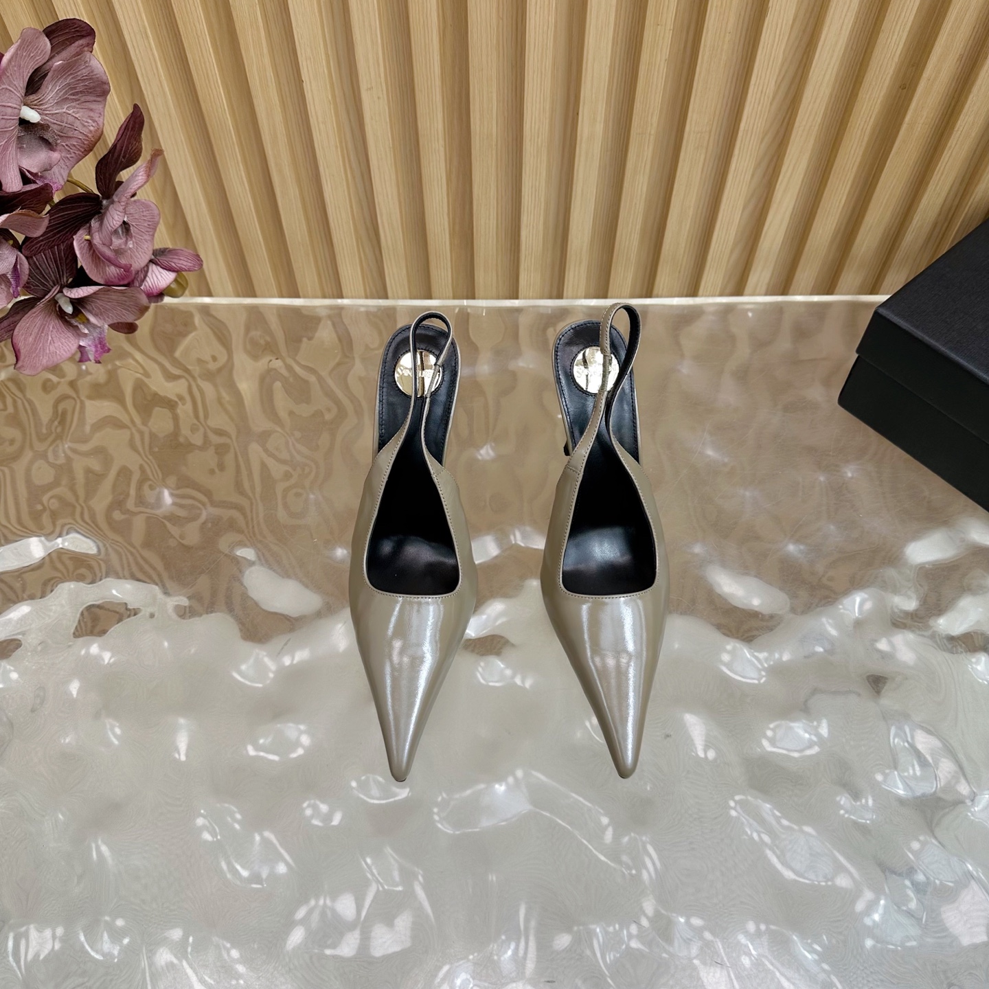SAINT LAURENT Saint Roland 25ss Heel Heels with Flower Embellishments – Product Details and Features - 图片 5