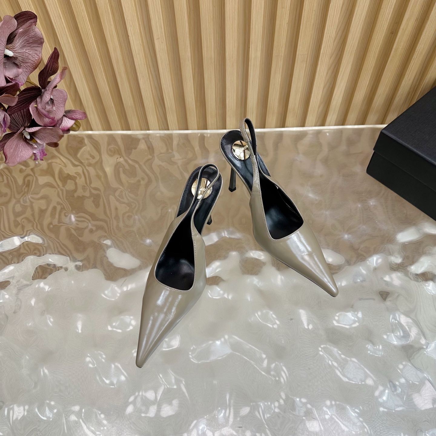 SAINT LAURENT Saint Roland 25ss Heel Heels with Flower Embellishments – Product Details and Features - 图片 7