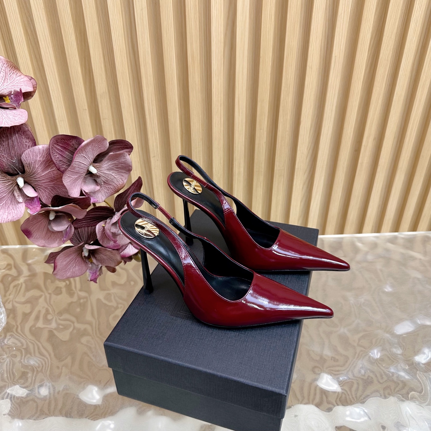 SAINT LAURENT Saint Roland 25ss Floral Pointy Heel Heels with YSL Metal Detail – Product Details - 图片 1