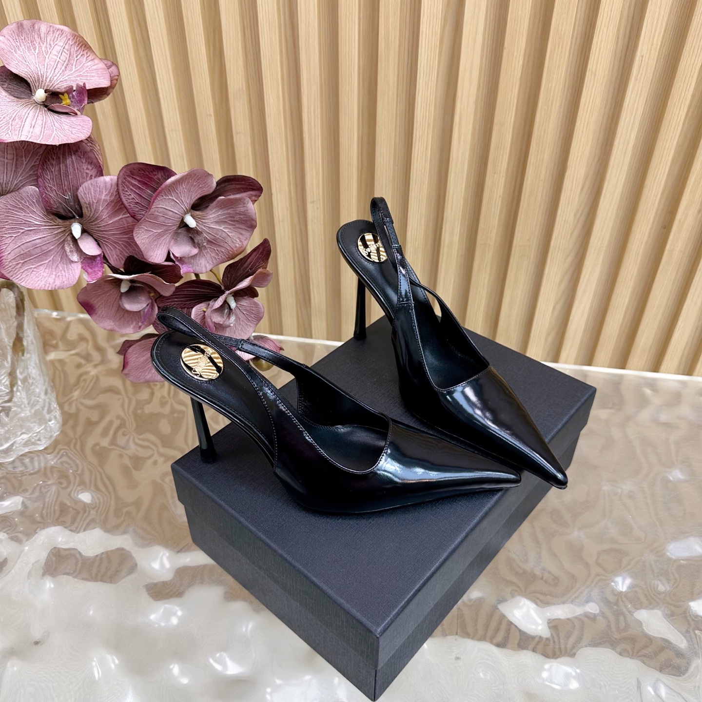 SAINT LAURENT Saint Roland 25ss Pointy Heel Heels with Flowers – 696YSL Metal Detail, High Aerobic Properties - 图片 3