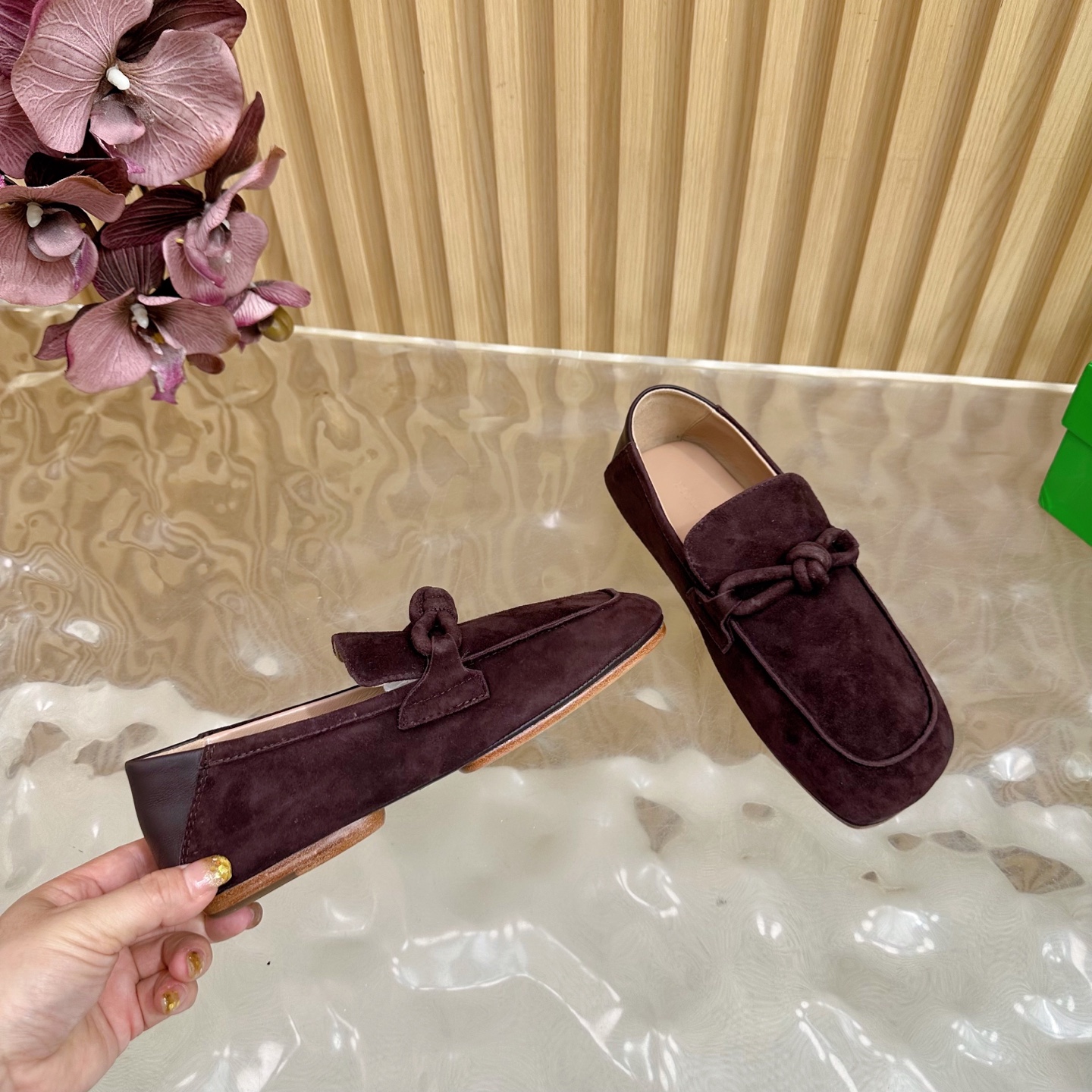 Luxury Bottega Veneta Velvet Shoes: Detailed Design and Comfort Review for Couples 35-45 - 图片 9