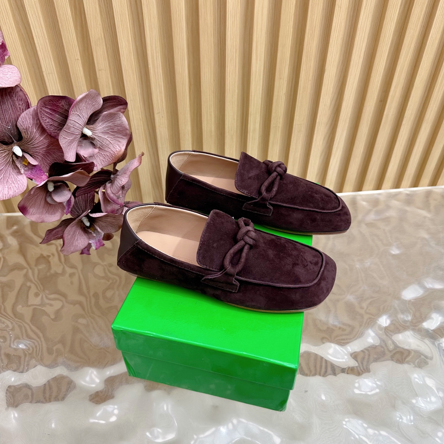 Luxury Bottega Veneta Velvet Shoes: Detailed Design and Comfort Review for Couples 35-45 - 图片 1