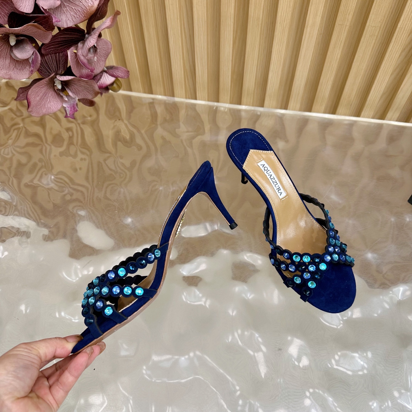 “Aquazzura 2025 Women’s Party Shoes: High-Quality, Feminine Design for Nightclub Styles” - 图片 8