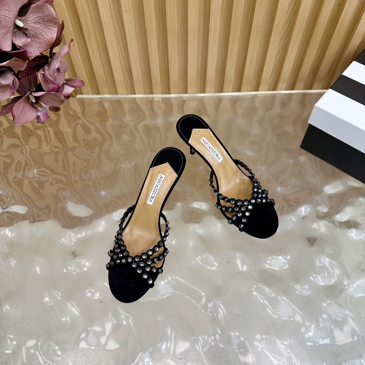 “Aquazzura Top Version 2025: High-Quality Sheepskin Shoes for Party and Night Club Styles – Full Package Included” - 图片 5