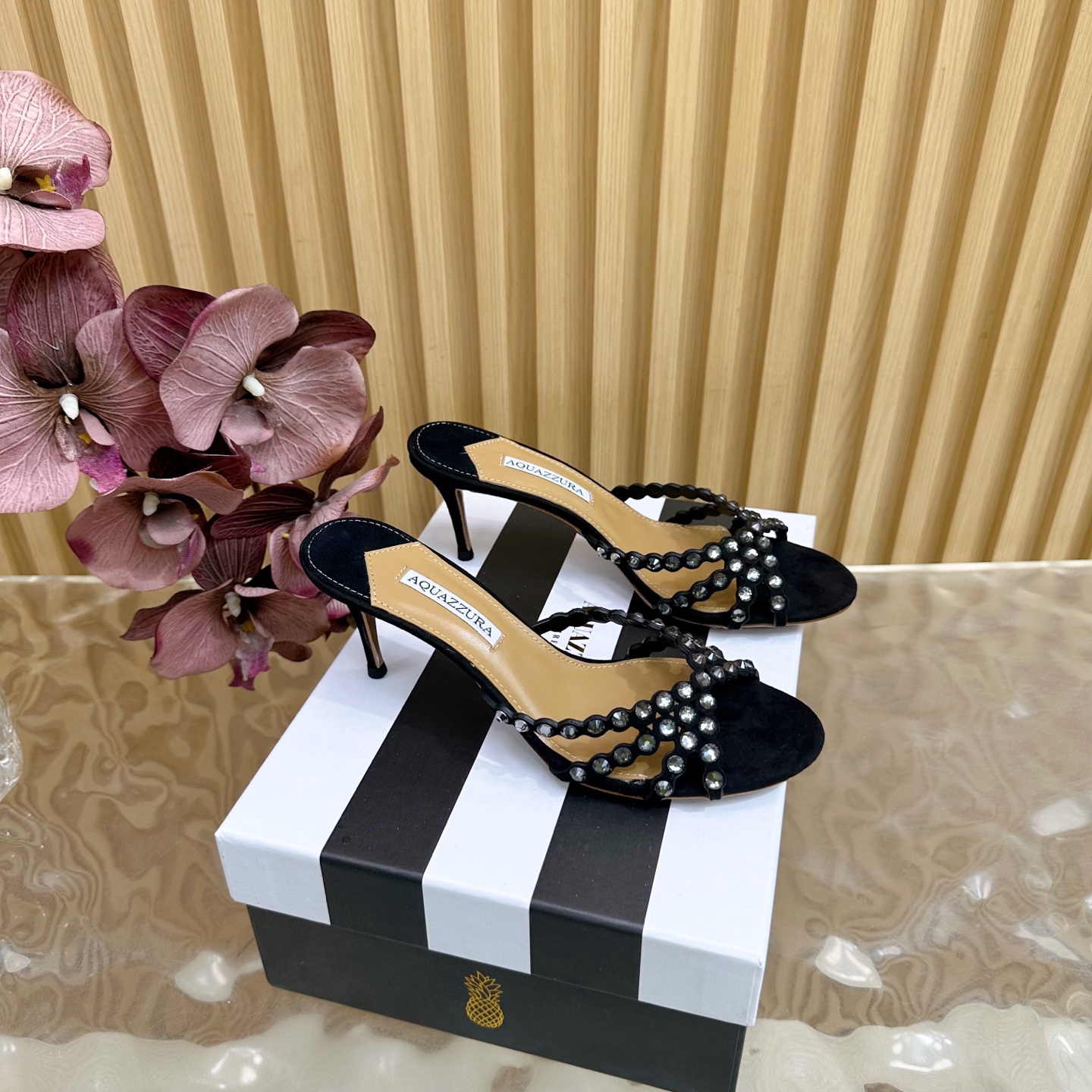 “Aquazzura Top Version 2025: High-Quality Sheepskin Shoes for Party and Night Club Styles – Full Package Included”