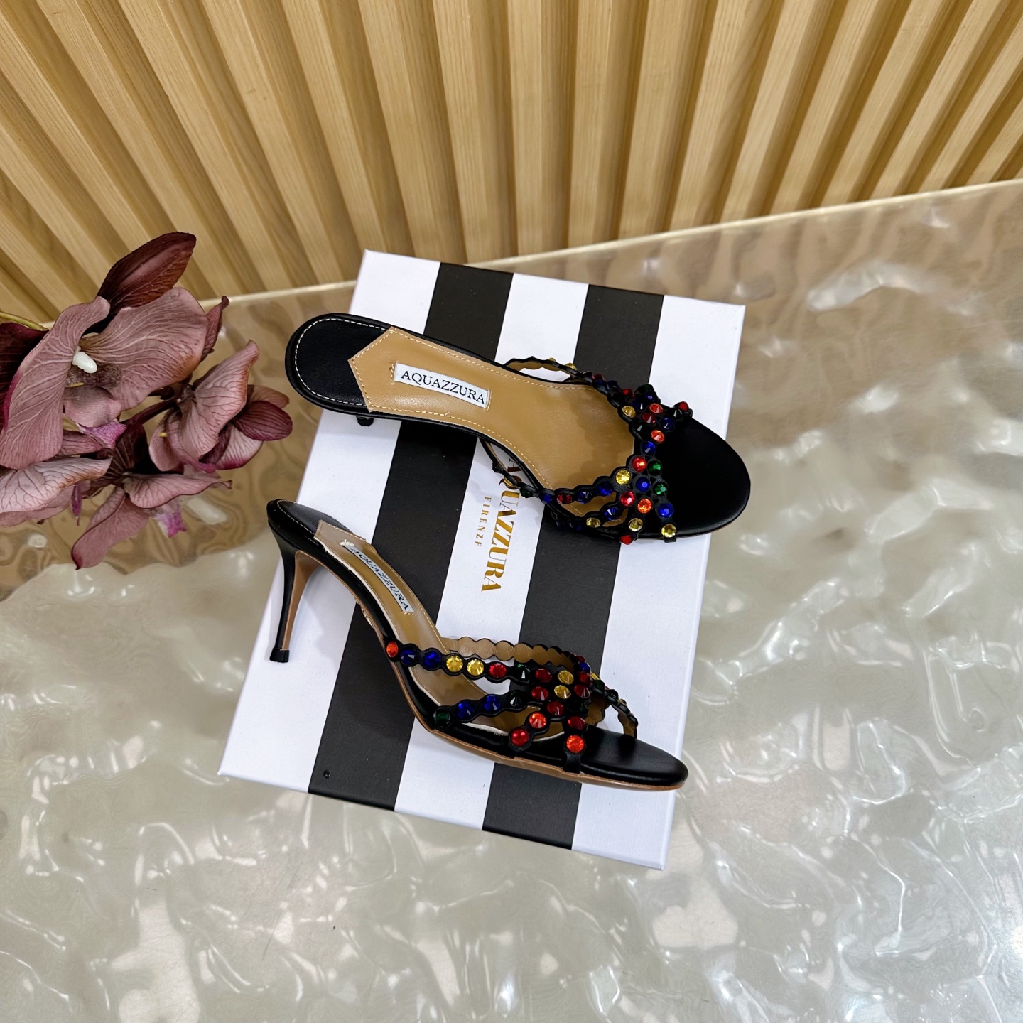 Title: Aquazzura 2025 Top Version Women’s Shoes Summary Summary: High-quality feminine shoes with sheepskin and Italian leather, suitable for parties and nightclubs, 9.5 cm - 图片 2