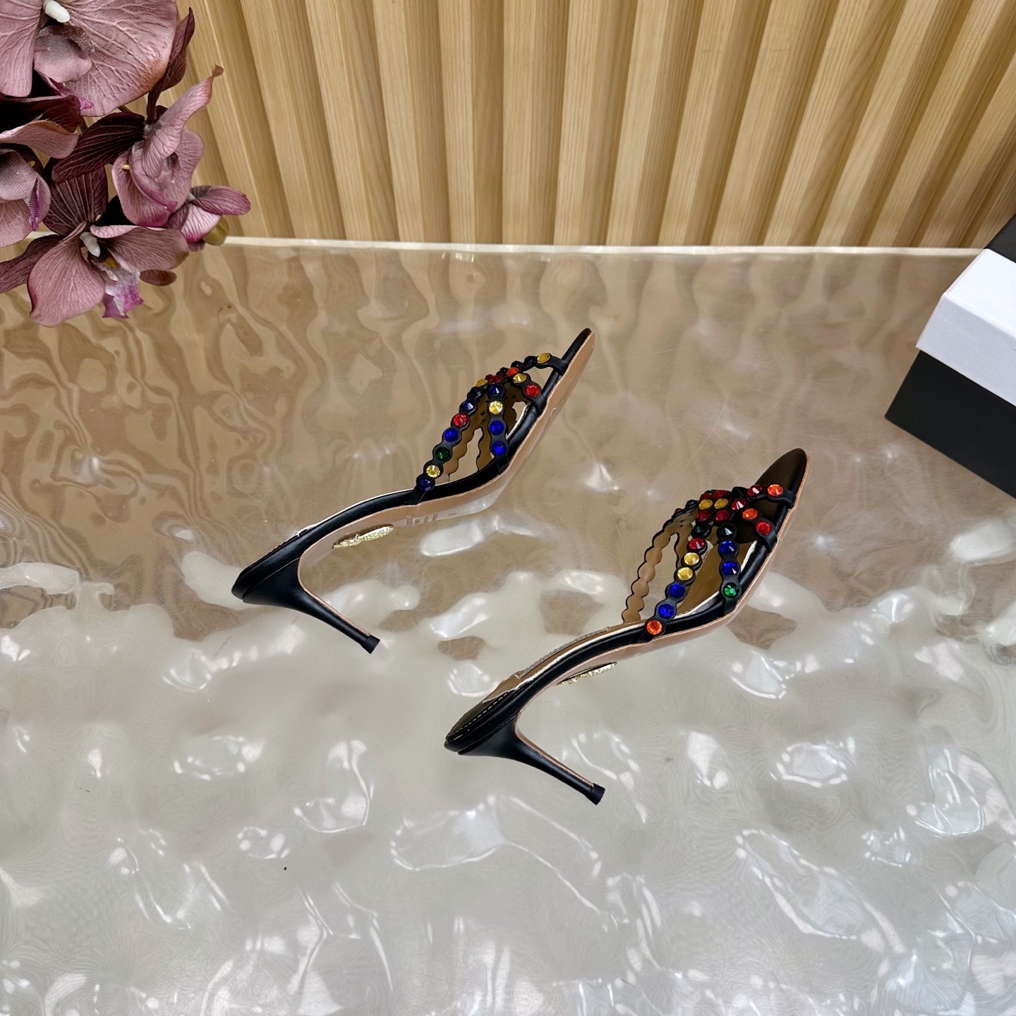 Title: Aquazzura 2025 Top Version Women’s Shoes Summary Summary: High-quality feminine shoes with sheepskin and Italian leather, suitable for parties and nightclubs, 9.5 cm - 图片 9