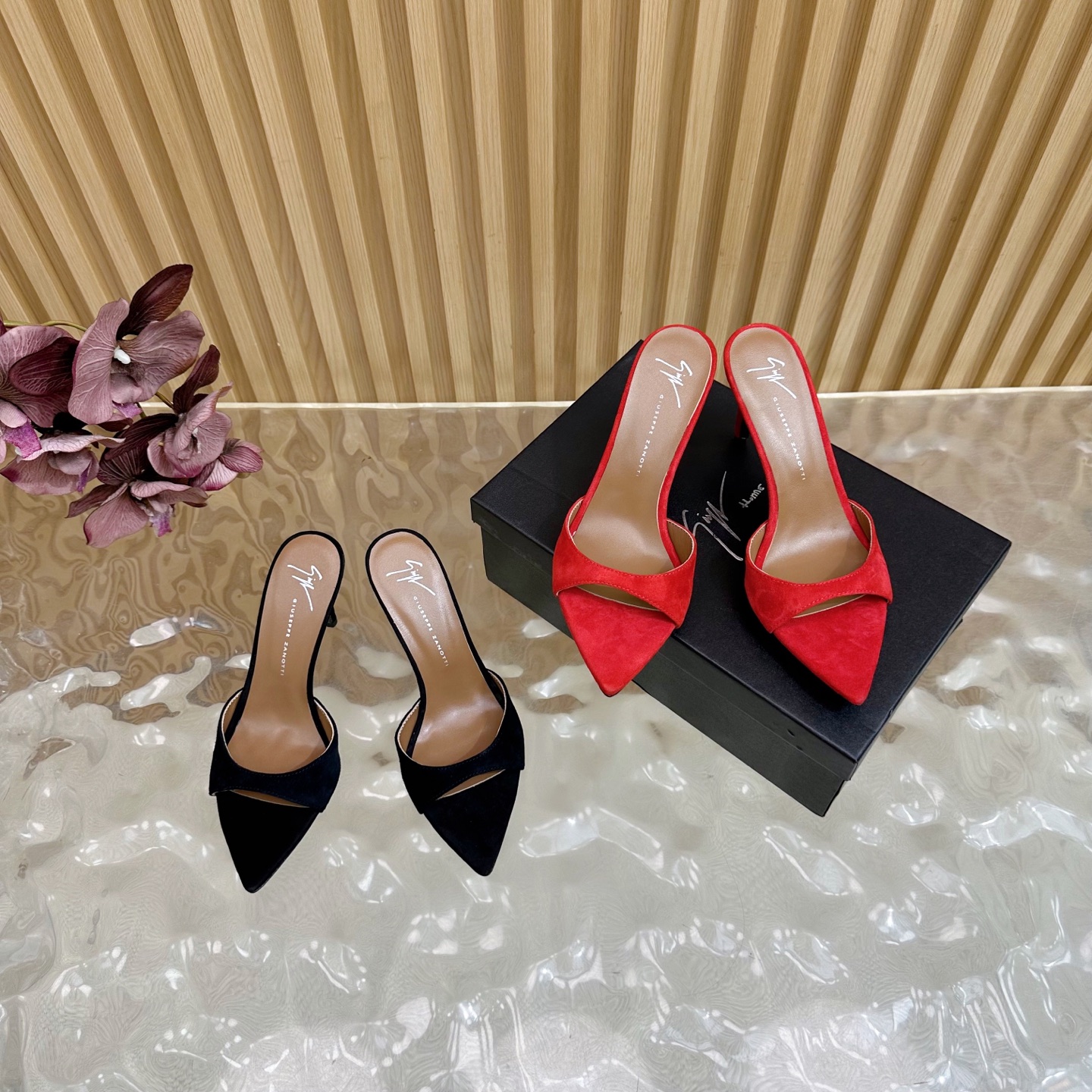 Giuseppe Zanotti Women's Suede Pointed Toe Heel Mules - Red & Black