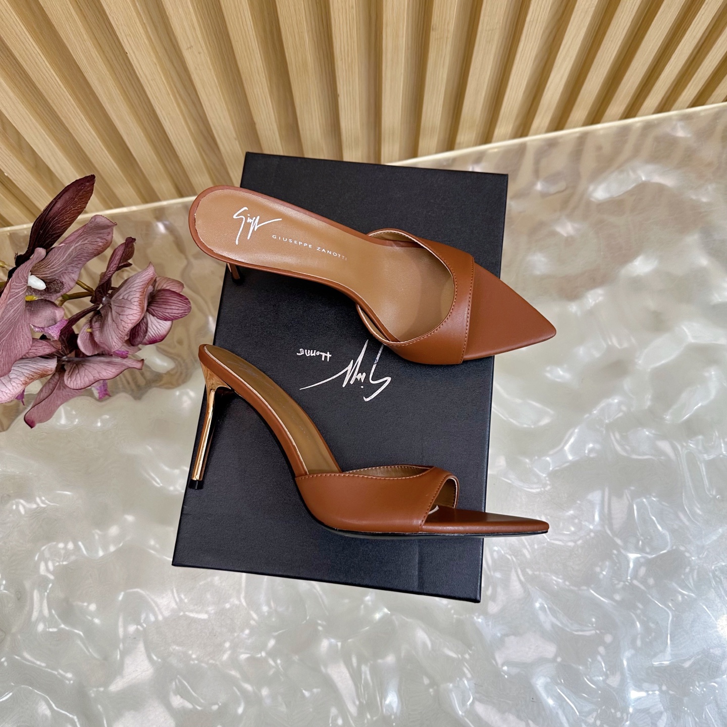 Giuseppe Zanotti Sandales à Talons Hauts en Cuir - Élégance et Confort