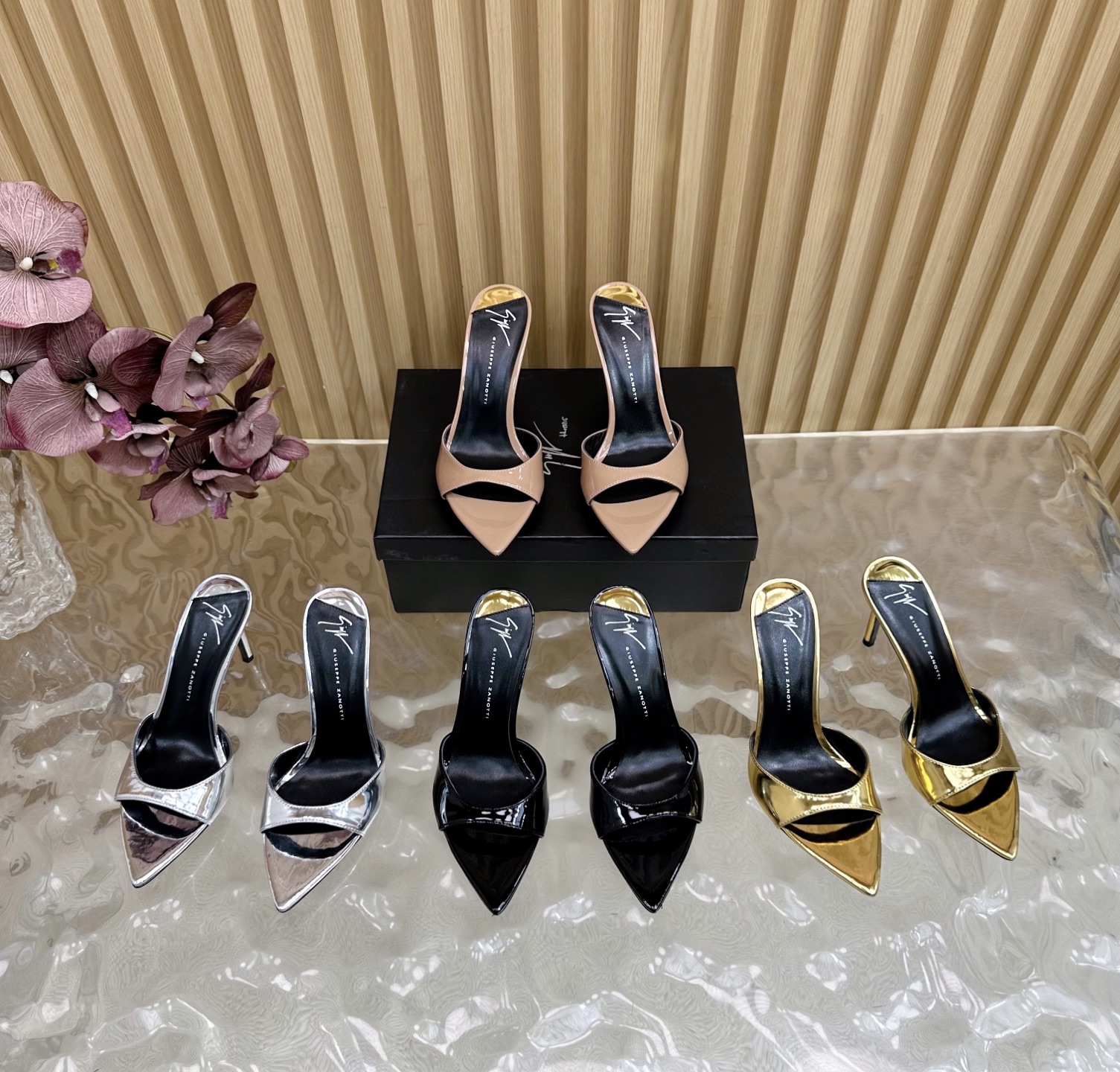 Elegante Giuseppe Zanotti Dames Sandalen met Puntige Neus - Diverse Kleuren