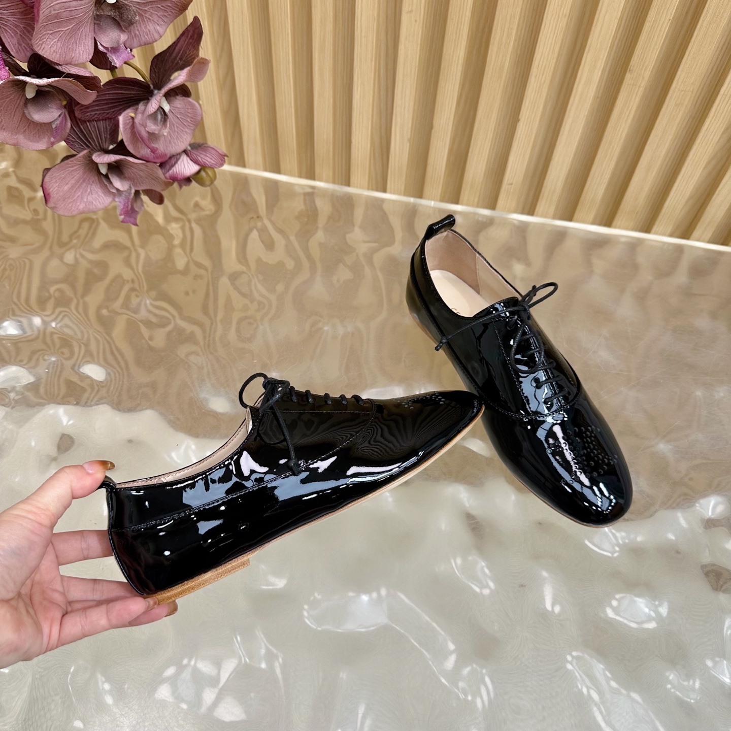 Celine Women's Black Patent Leather Lace-Up Oxford Dress Shoes 12 i1758437376040 6131 0 10