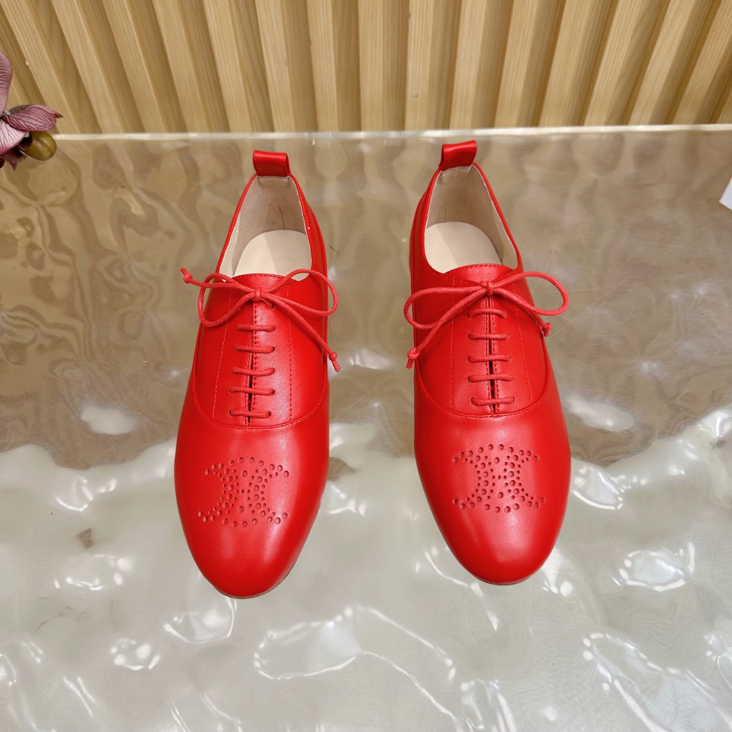 Celine Women's Red Leather Lace-Up Oxford Shoes 6 i1758437407362 2632 0 4