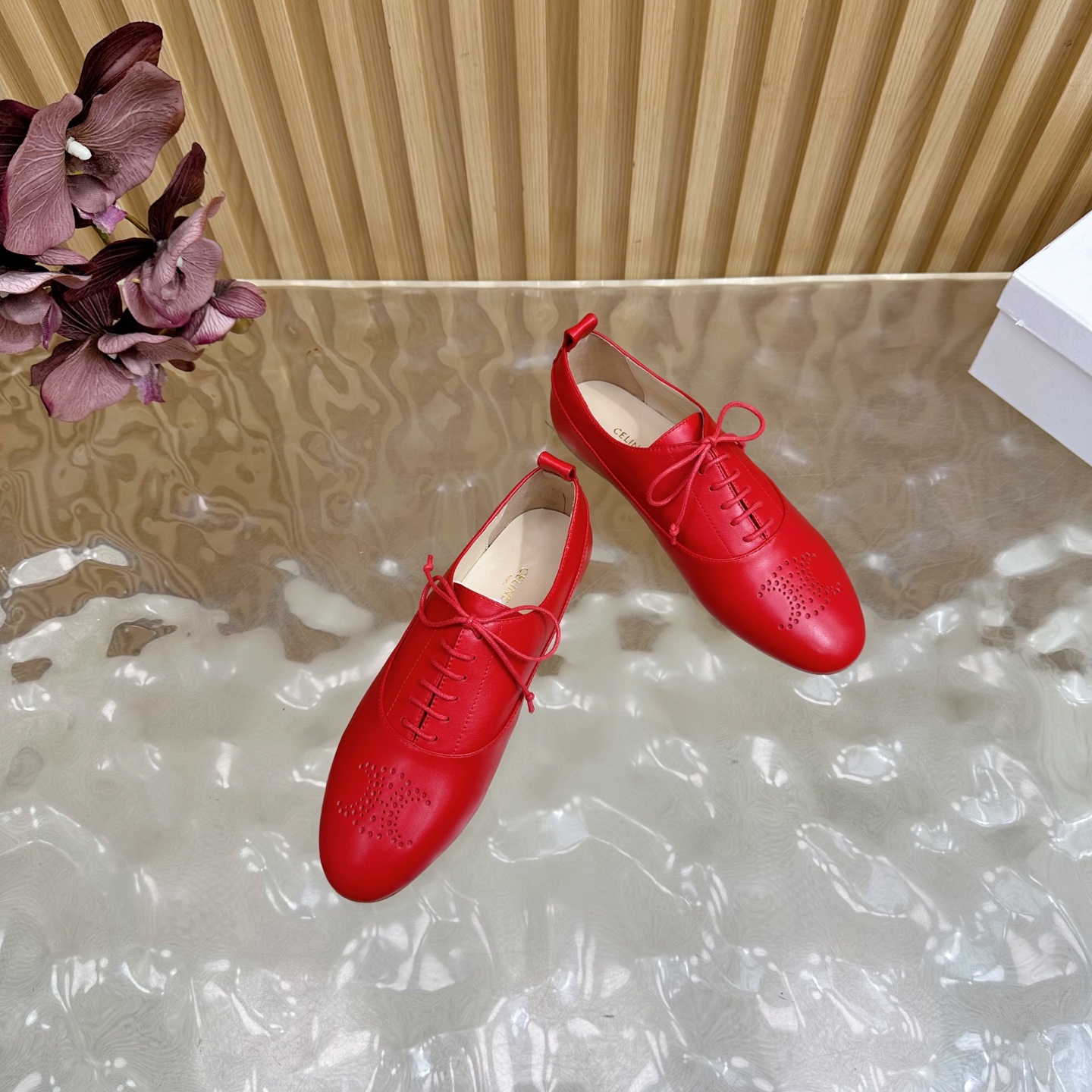 Celine Women's Red Leather Lace-Up Oxford Shoes 7 i1758437411227 2869 0 5
