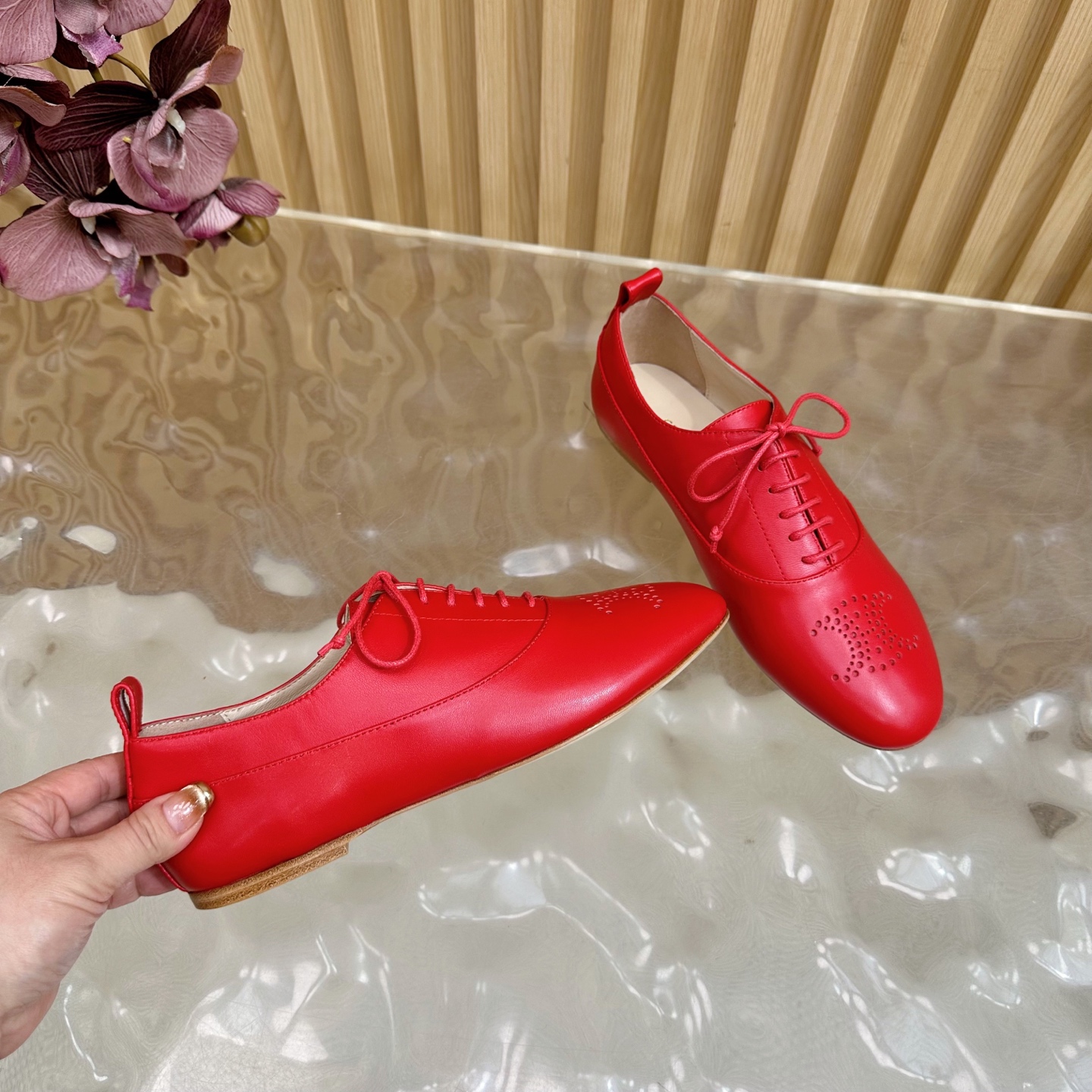 Celine Women's Red Leather Lace-Up Oxford Shoes 9 i1758437412553 8020 0 7