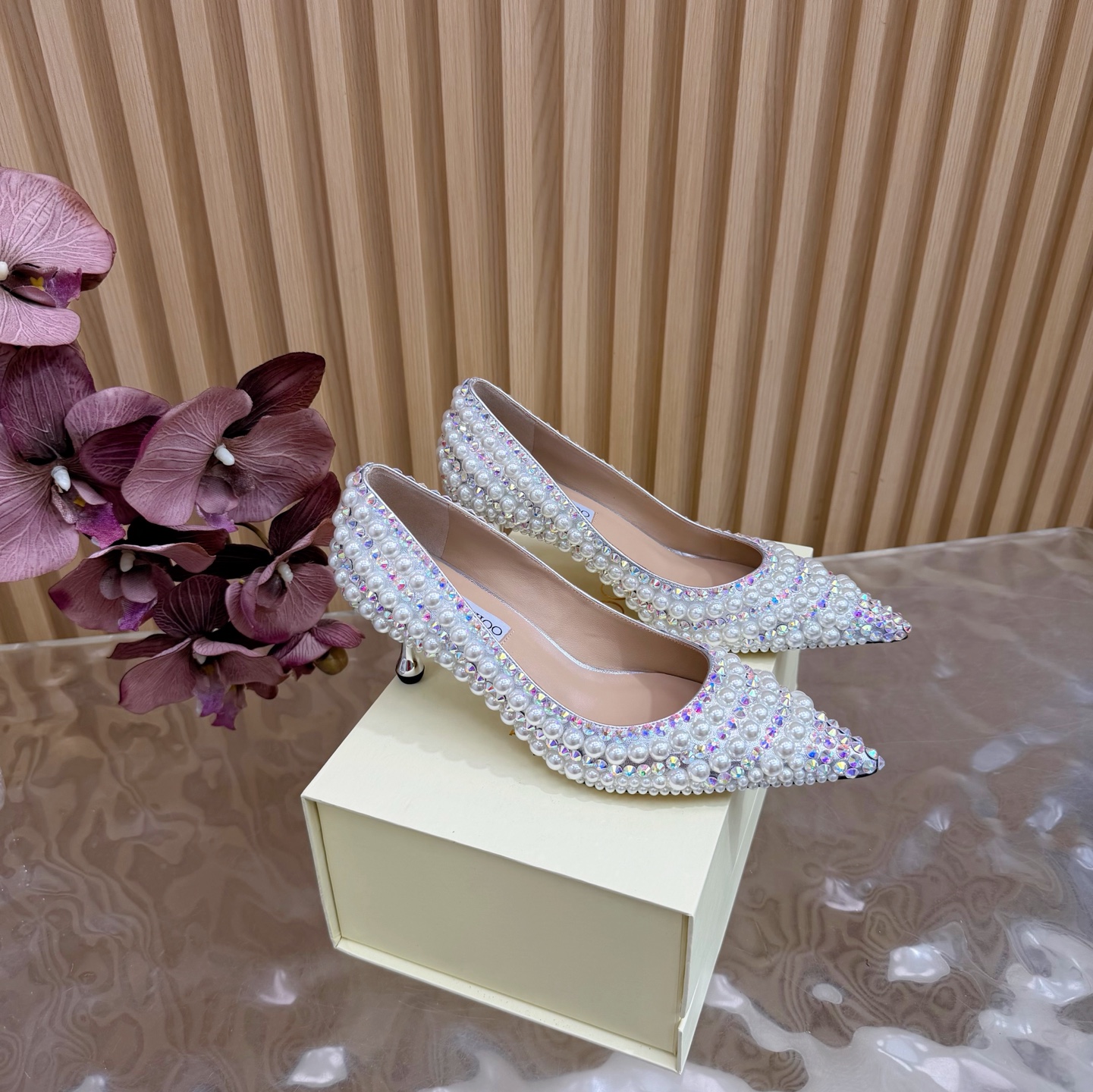 _d0P9sVX3uSr1gk_in18a1LCczDqEFLoTu0Jw4YA