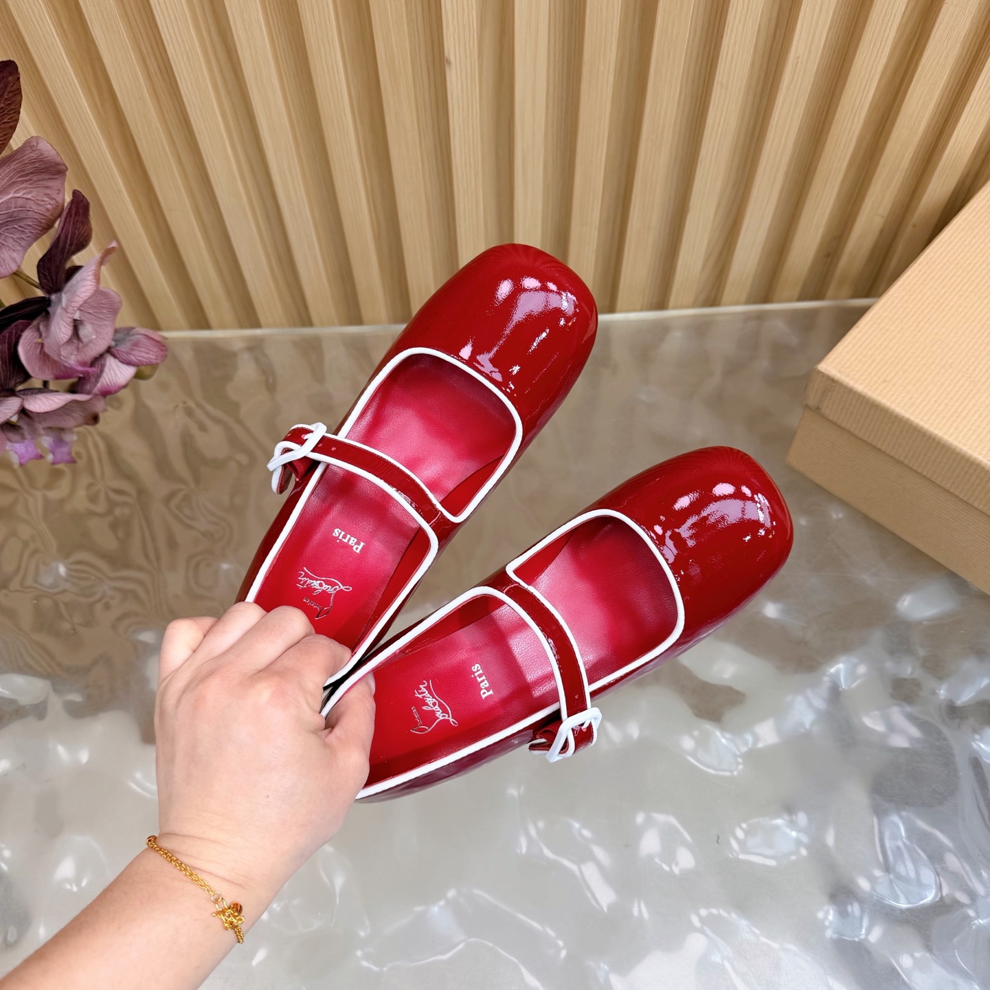 Christian Louboutin 6
