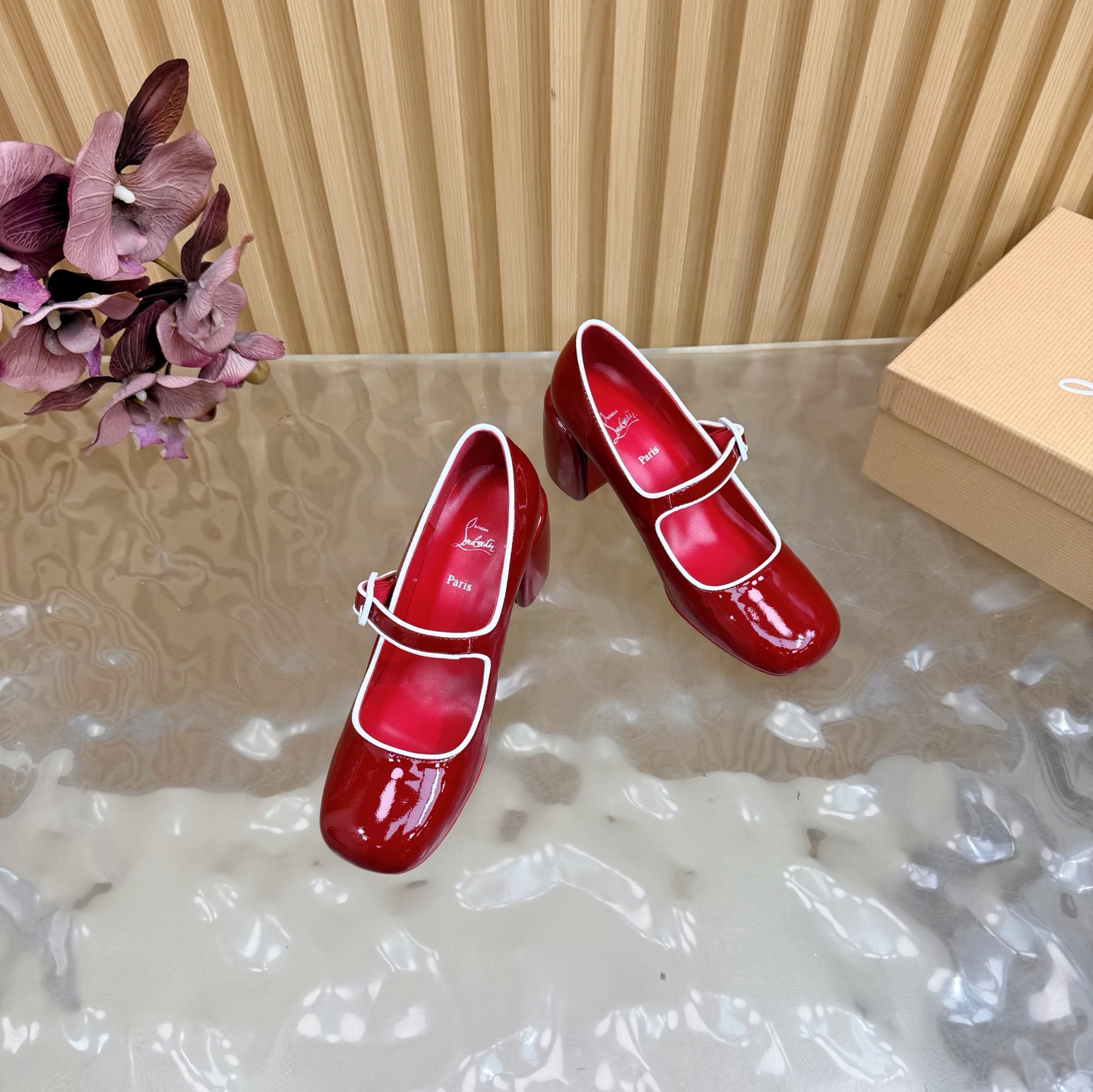 Christian Louboutin 7