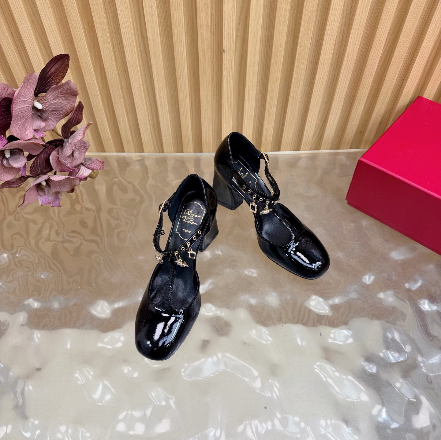 罗杰·维维亚 Roger Vivier 经典高奢皮鞋鞋履 #cF6Q 6