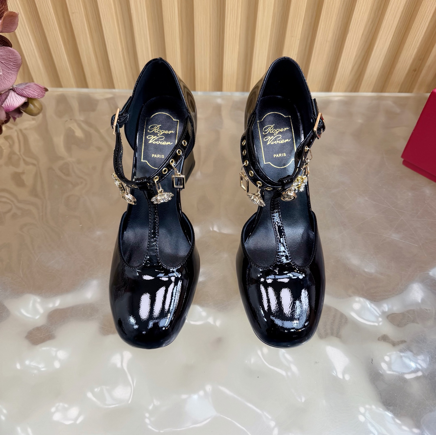罗杰·维维亚 Roger Vivier 经典高奢皮鞋鞋履 #cF6Q 5