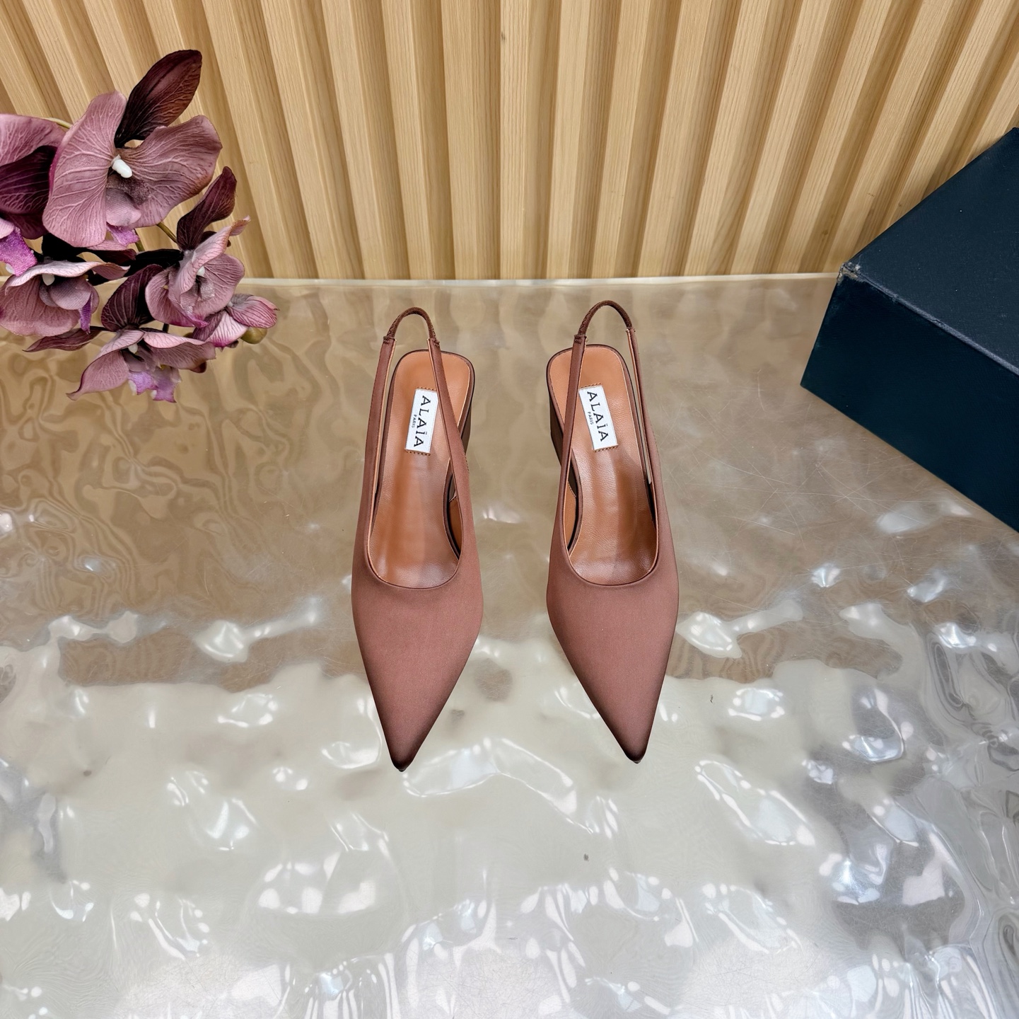 Alaïa Haute Couture Classic Luxury Leather Shoe Ref 4